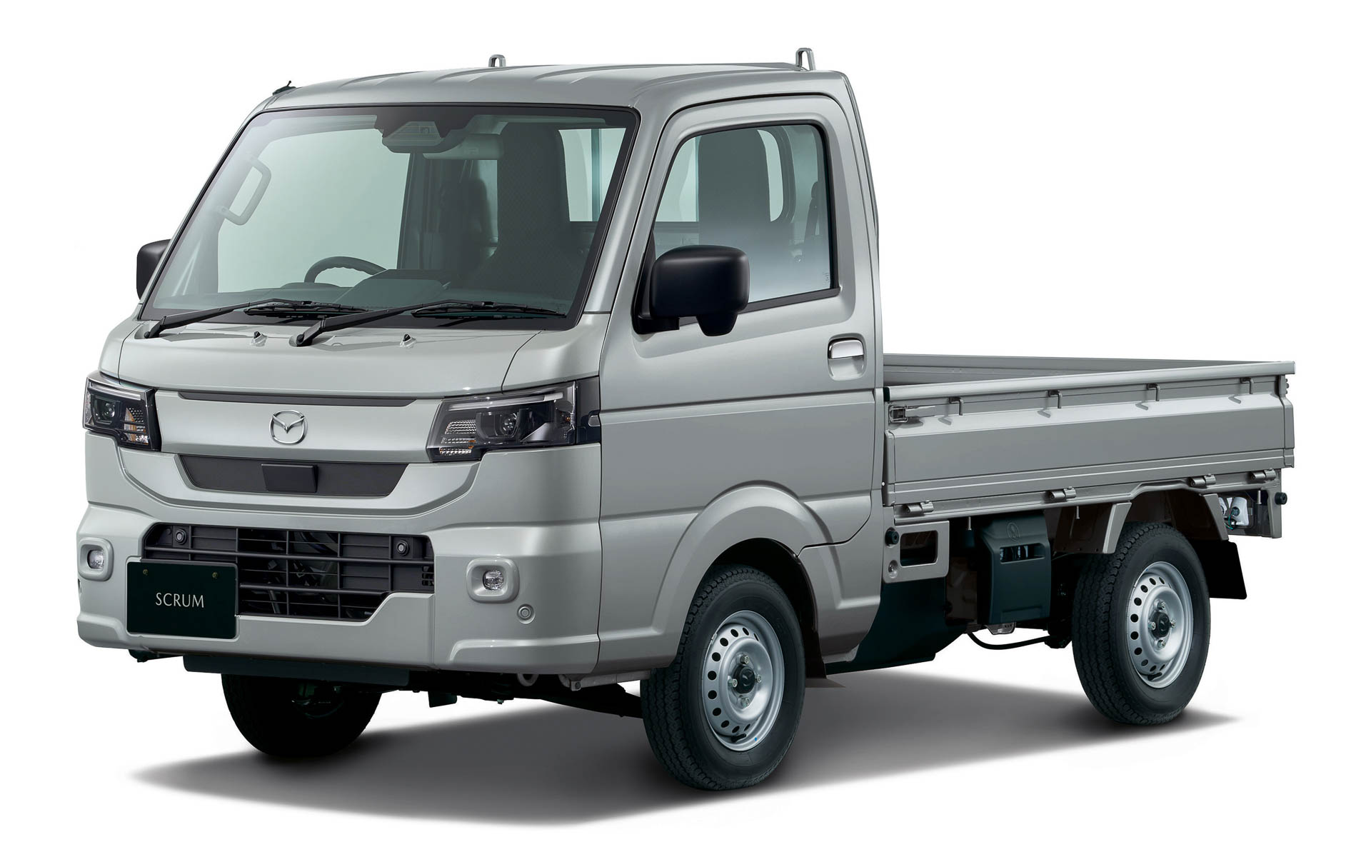 新色「モスグレーメタリック」を追加