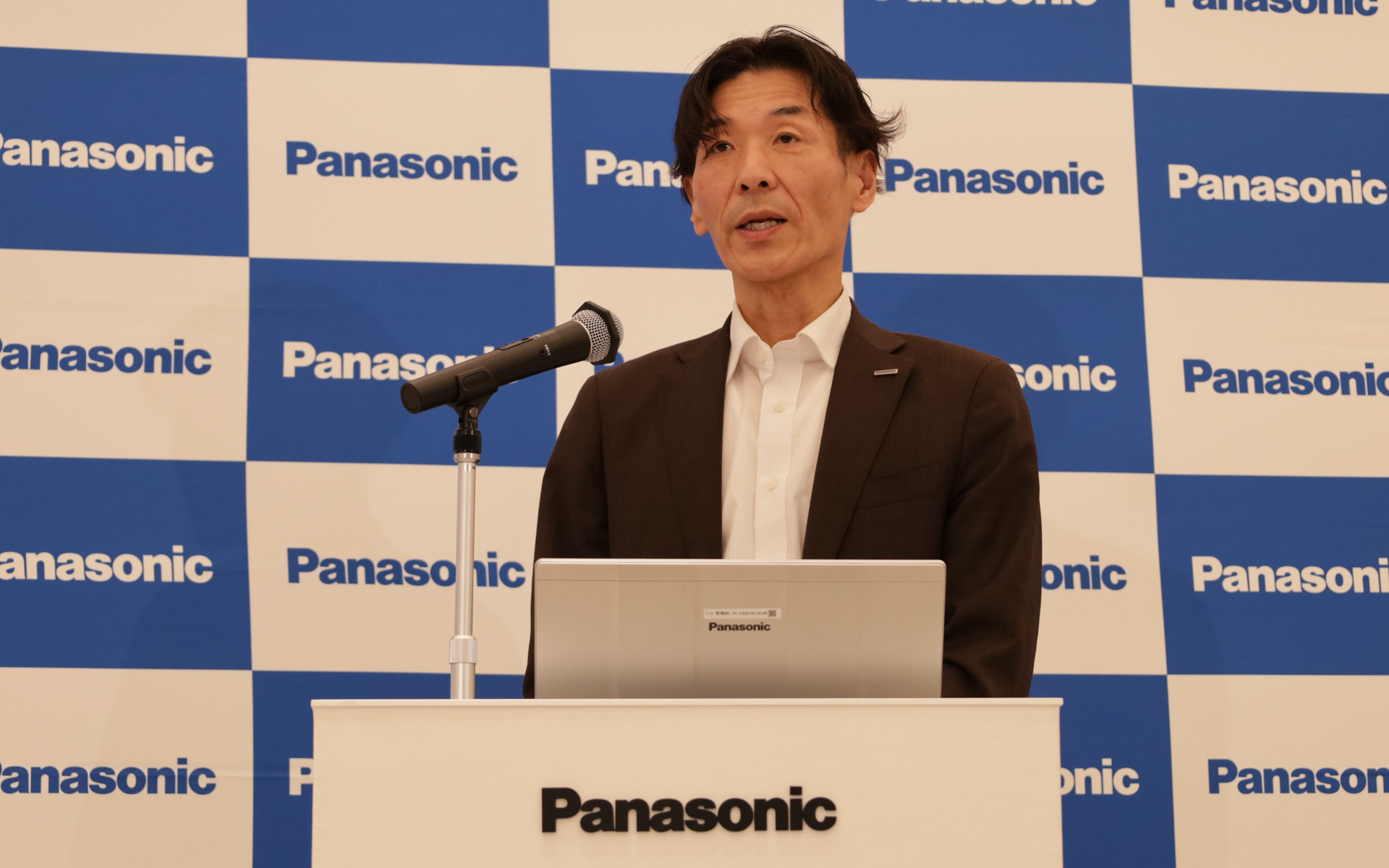 記者発表のポイントについて説明したパナソニック株式会社 くらしアプライアンス社 くらしプロダクトイノベーション本部 本部長 九津見洋氏