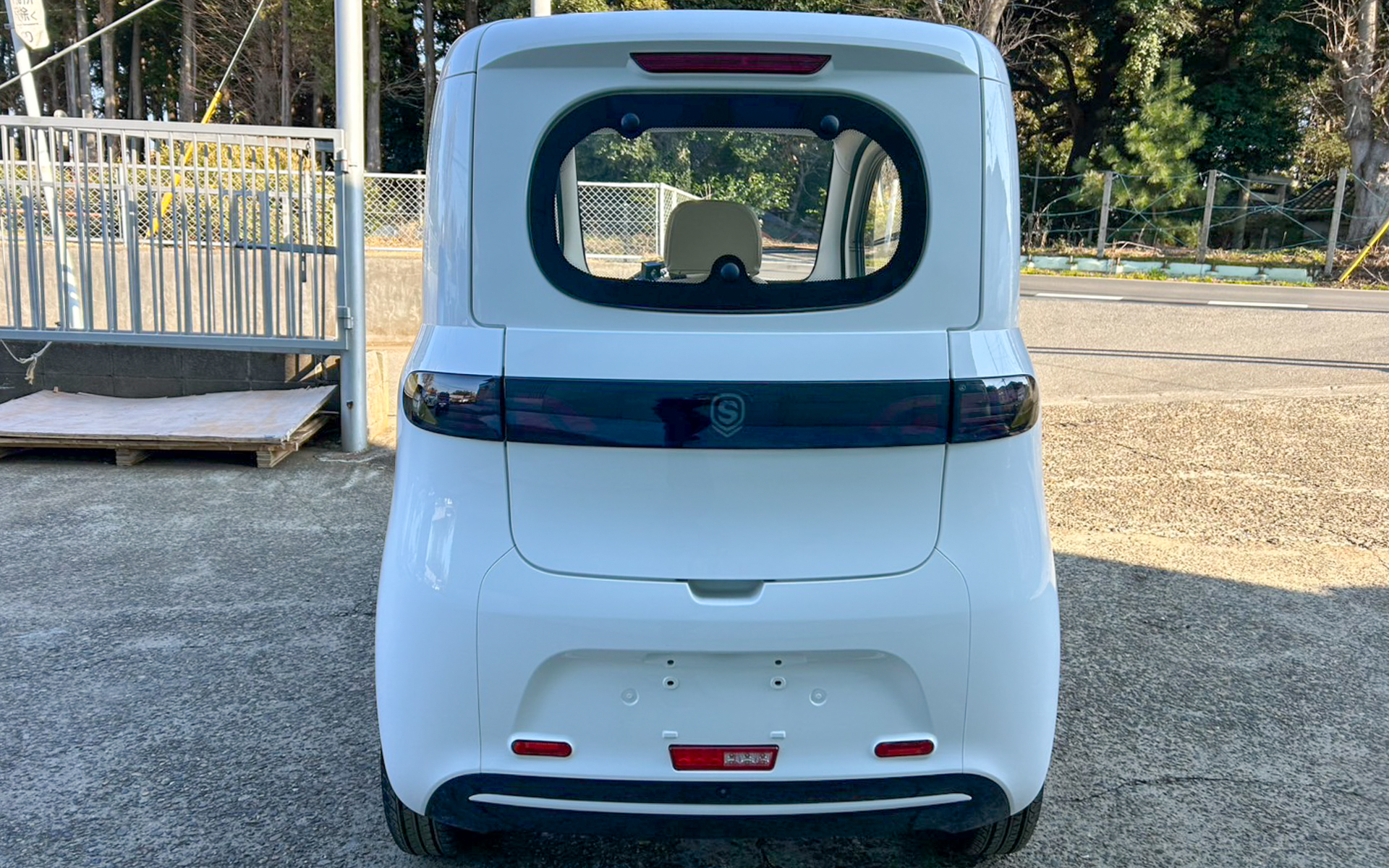 ハッチバックタイプで後部から荷物を取り出しやすい