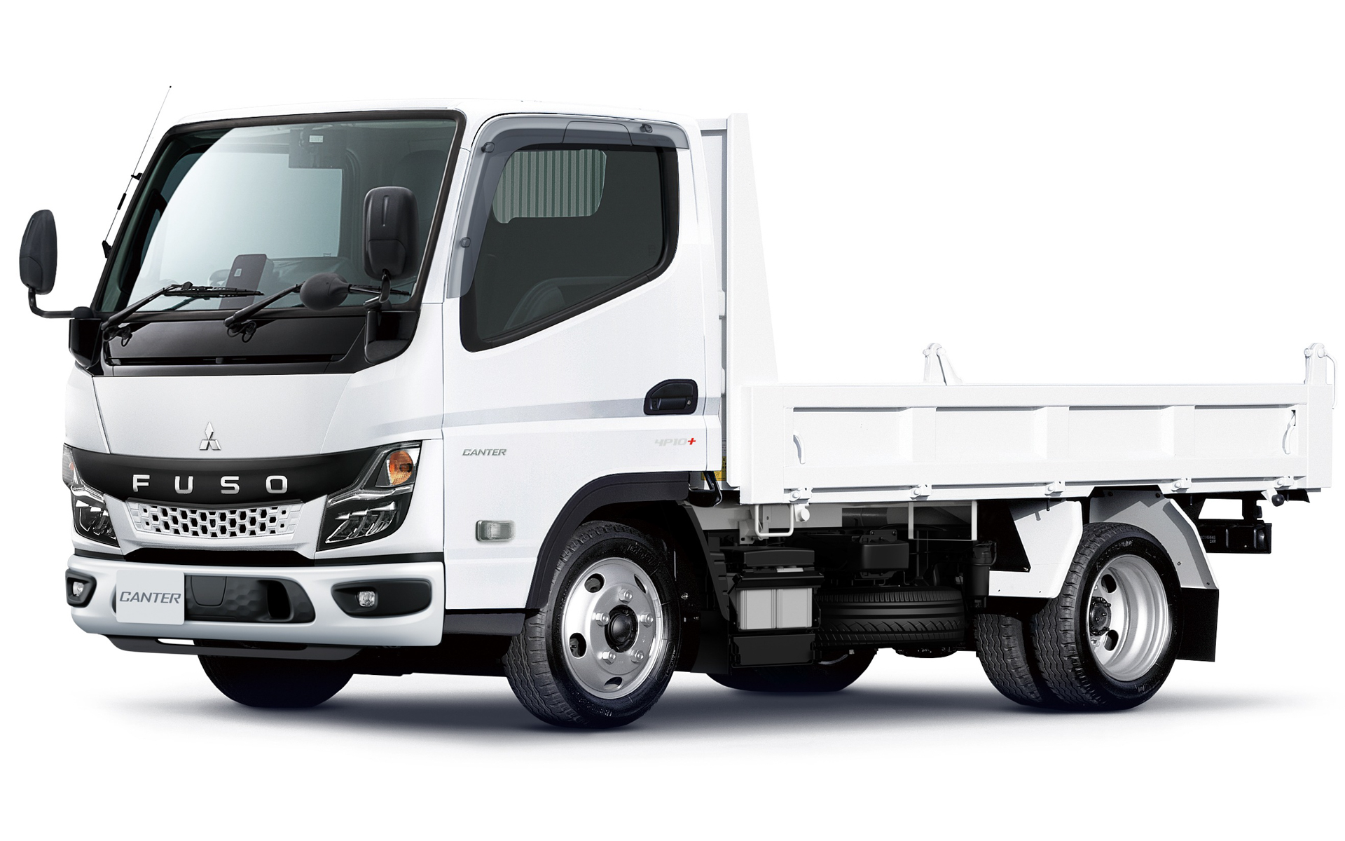 空力性能を考慮して設計したドアバイザーを全車標準装備した