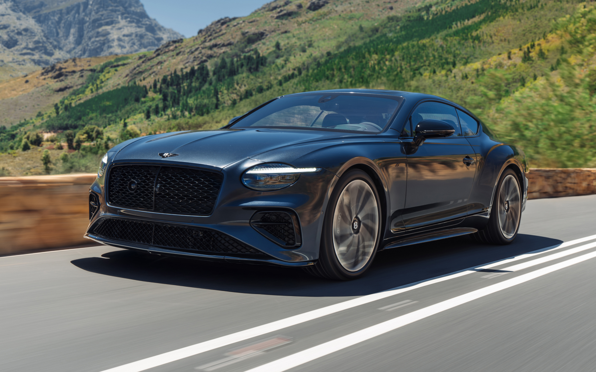 4代目のコンチネンタル GT/GTCにSモデルが追加された