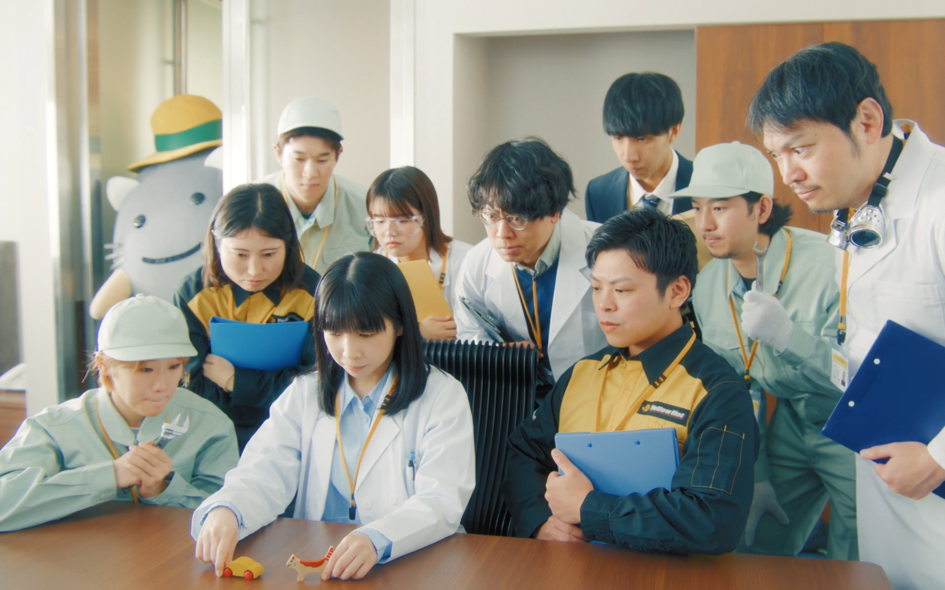 博士やエンジニアが集まってクルマと猫の事故を減らす画期的な次世代カー「NYAR」の開発に挑む