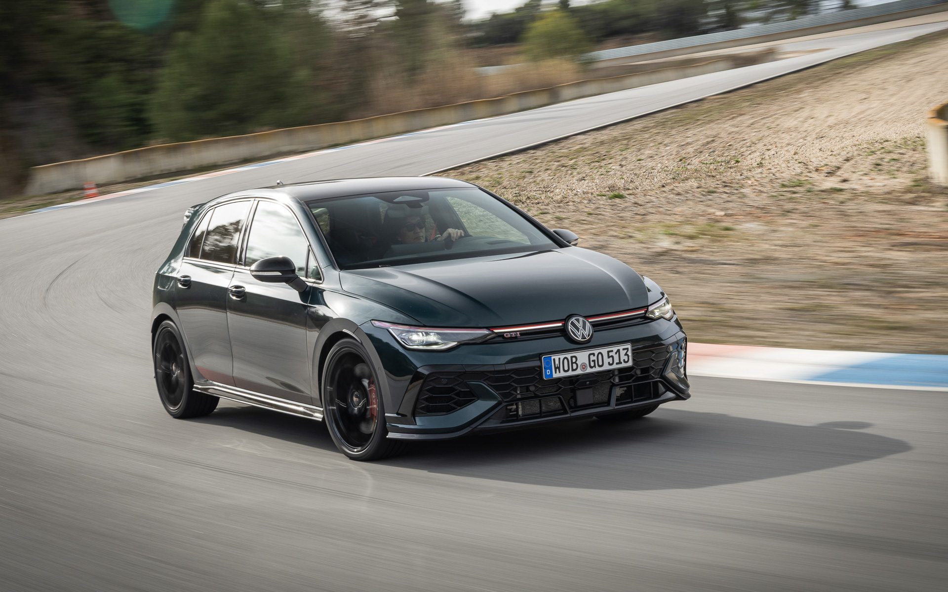 ゴルフGTIの50周年を記念する「ゴルフGTI エディション50」に試乗する機会を得た