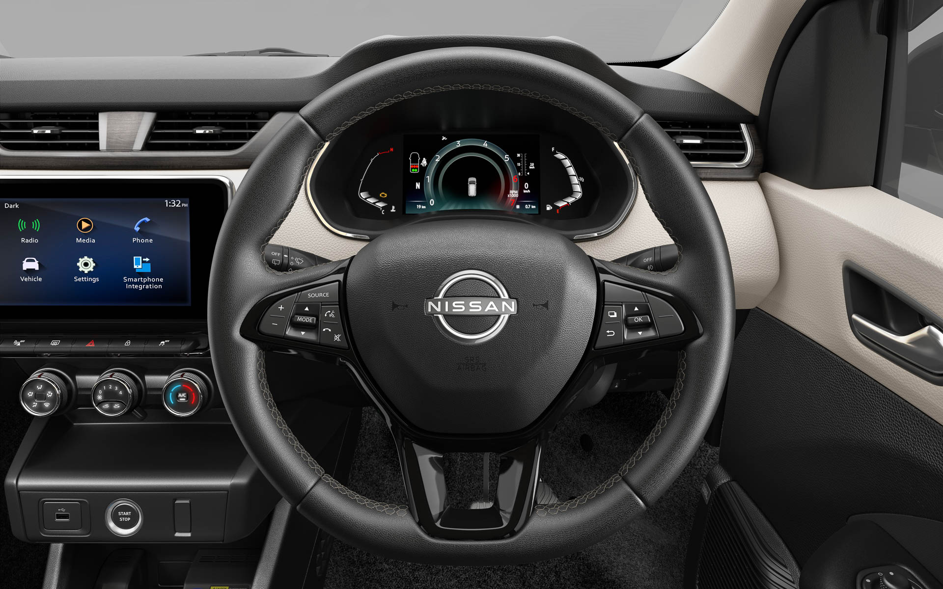 新型グラバイトのインテリア。20.3cmの大型インフォテインメントディスプレイやスマートフォンのワイヤレス充電機能、JBLのスピーカーなどを備える