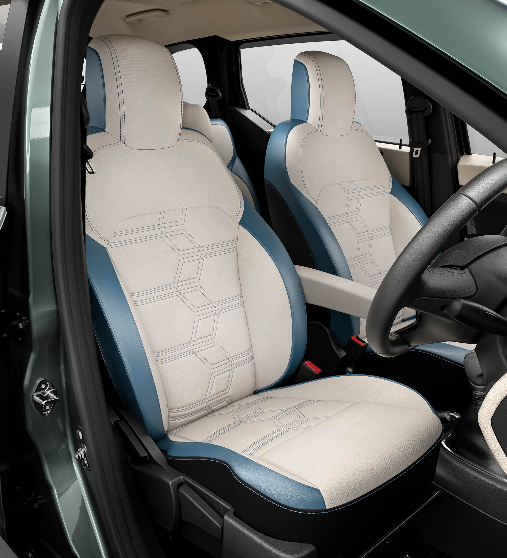 新型グラバイトのインテリア。20.3cmの大型インフォテインメントディスプレイやスマートフォンのワイヤレス充電機能、JBLのスピーカーなどを備える