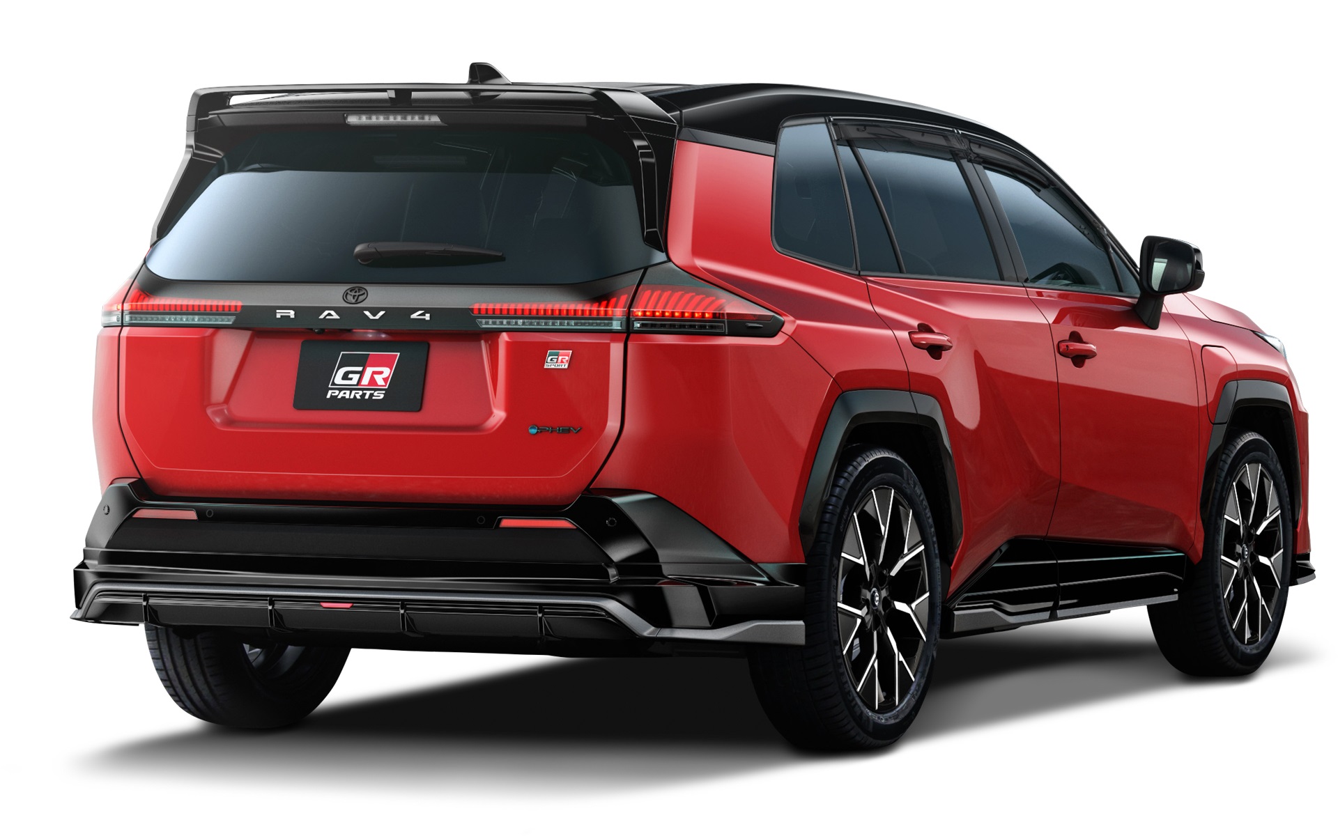 GRエアロパーツセット（GRフロントスポイラー＋GRサイドスカート＋GRリアバンパースポイラー）は価格28万500円。カラーはマットブラック＆ガンメタリックのモノトーン