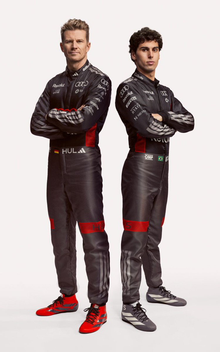 2026年シーズンに着用するドライバー用レーシングスーツ