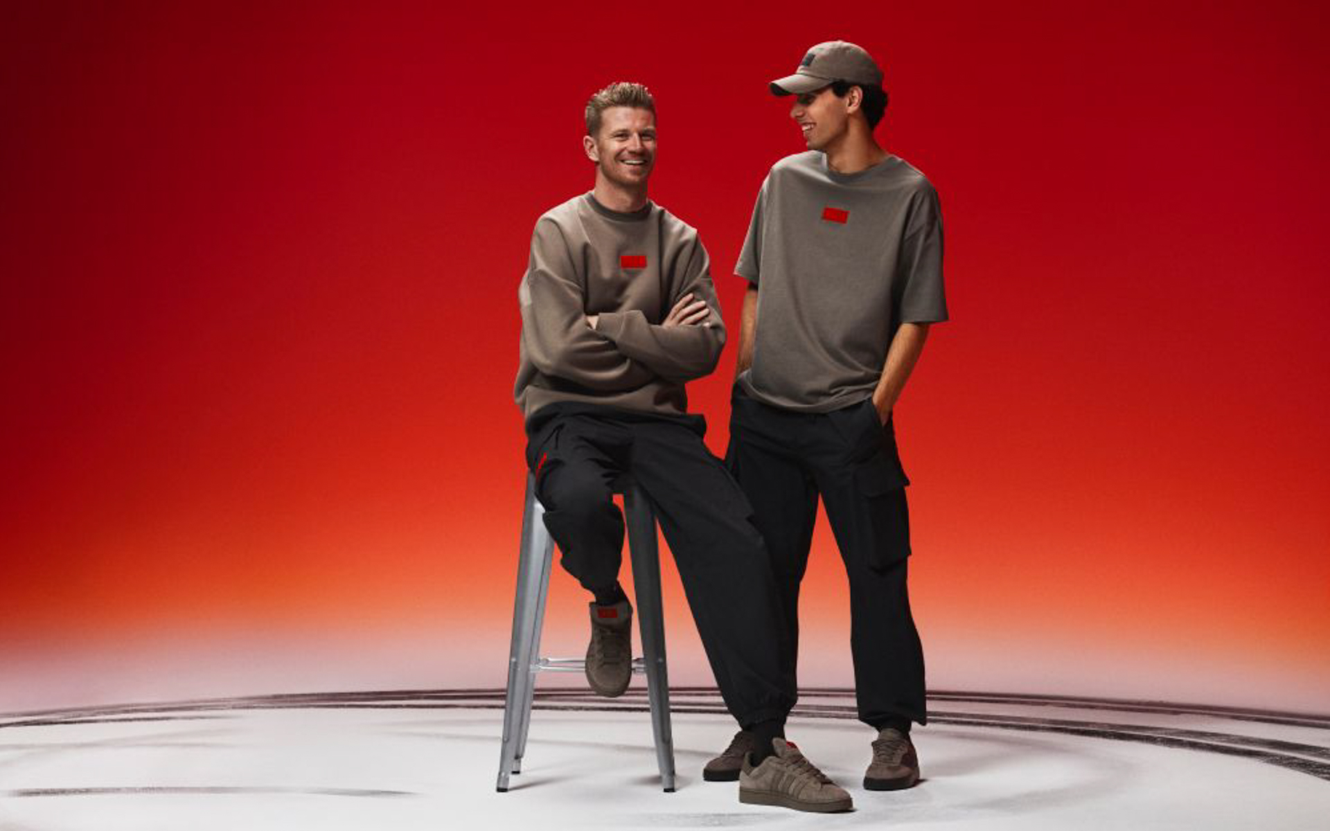 新アパレルコレクション「adidas×Audi Revolut F1 Team」が登場