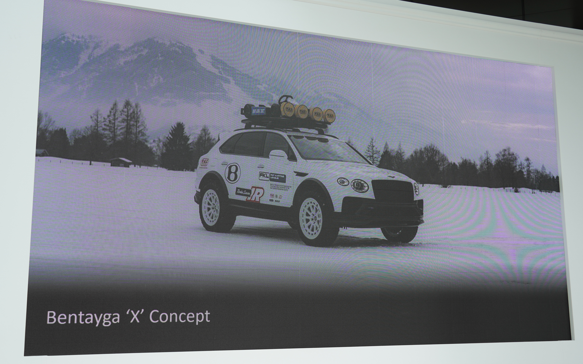 プロトタイプ「ベンテイガ X コンセプト」