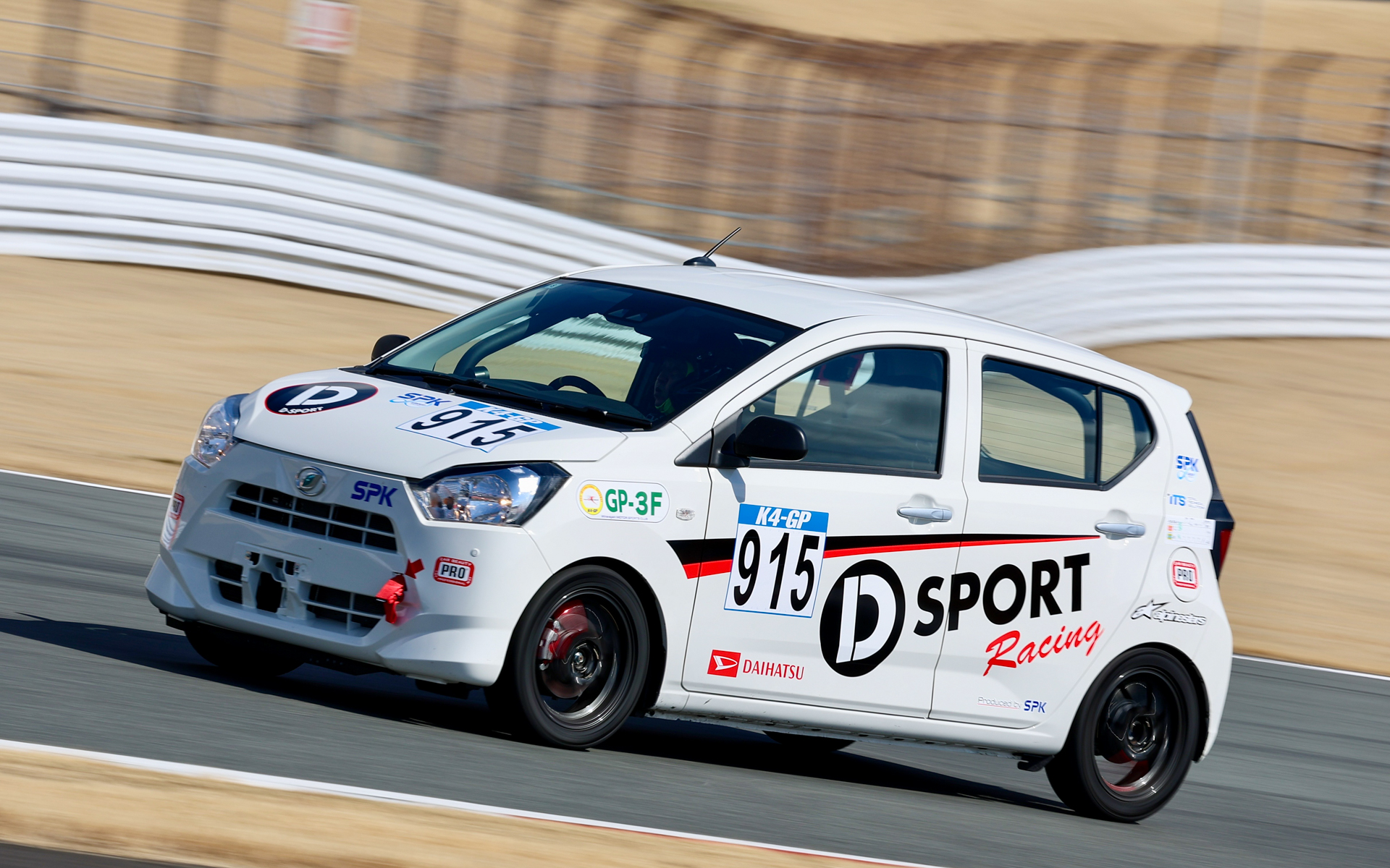 ミライース tuned by D-SPORT Racing 10時間耐久レース参戦車