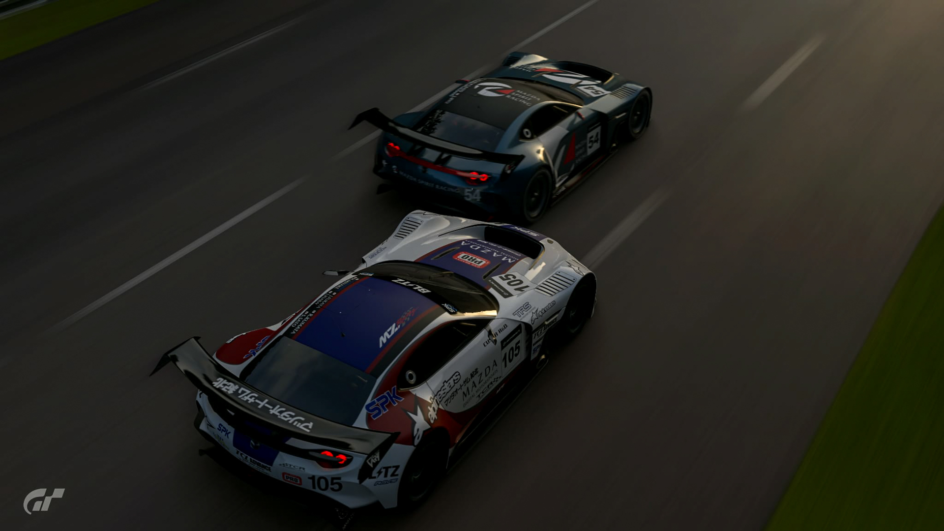 シリーズ最終戦にふさわしい見応えのあるレースが展開された。（C）2017 Sony Interactive Entertainment Inc. Developed by Polyphony Digital Inc.“Gran Turismo” logos are registered trademarks or trademarks of Sony Interactive Entertainment Inc.