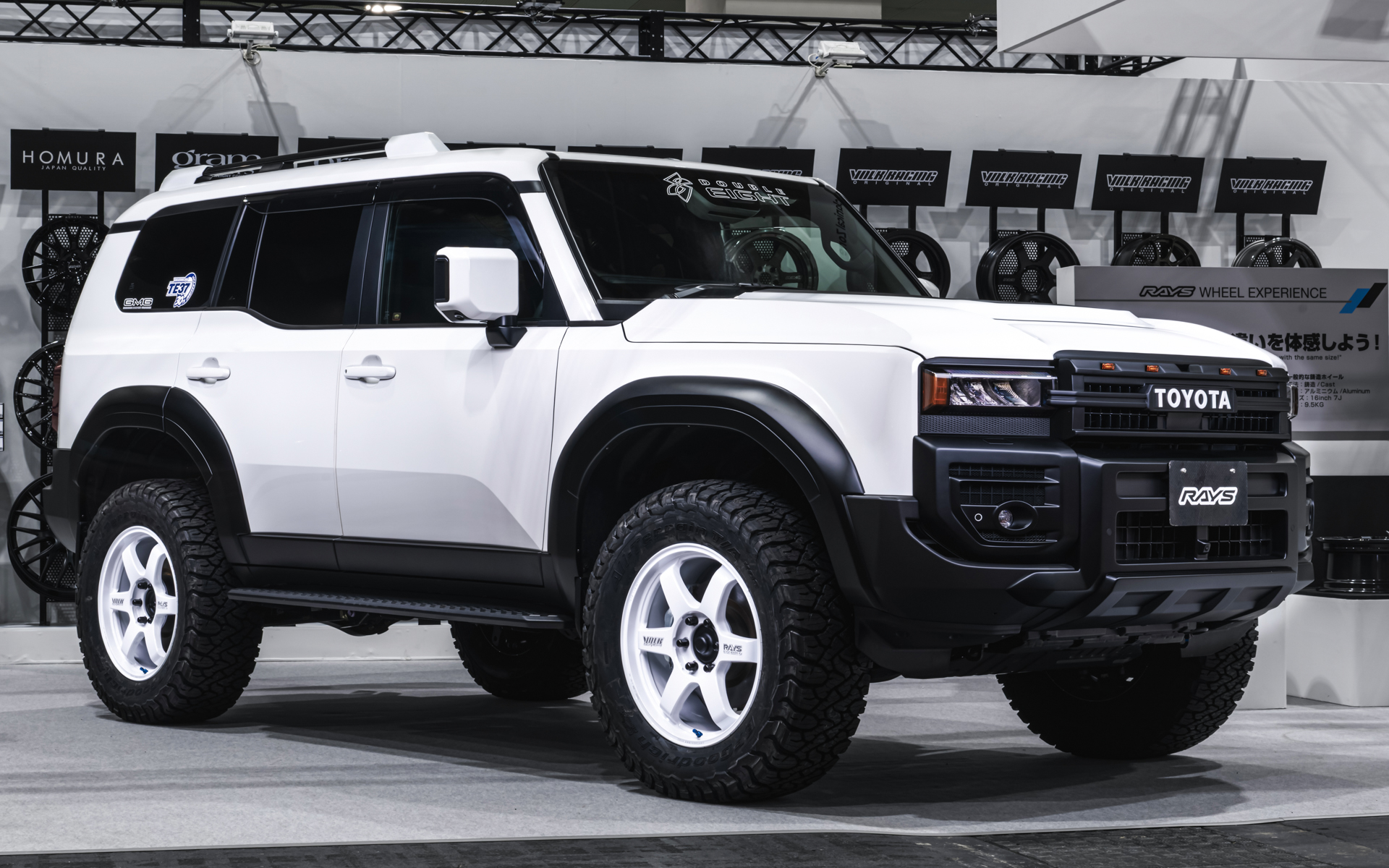 TE37ultra LARGE P.C.D. 30th Anniversary×ランドクルーザー250装着イメージ