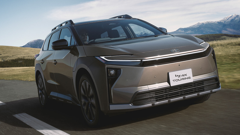 トヨタ、新型バッテリEV「bZ4Xツーリング」 FFが575万円、4WDが640万円
