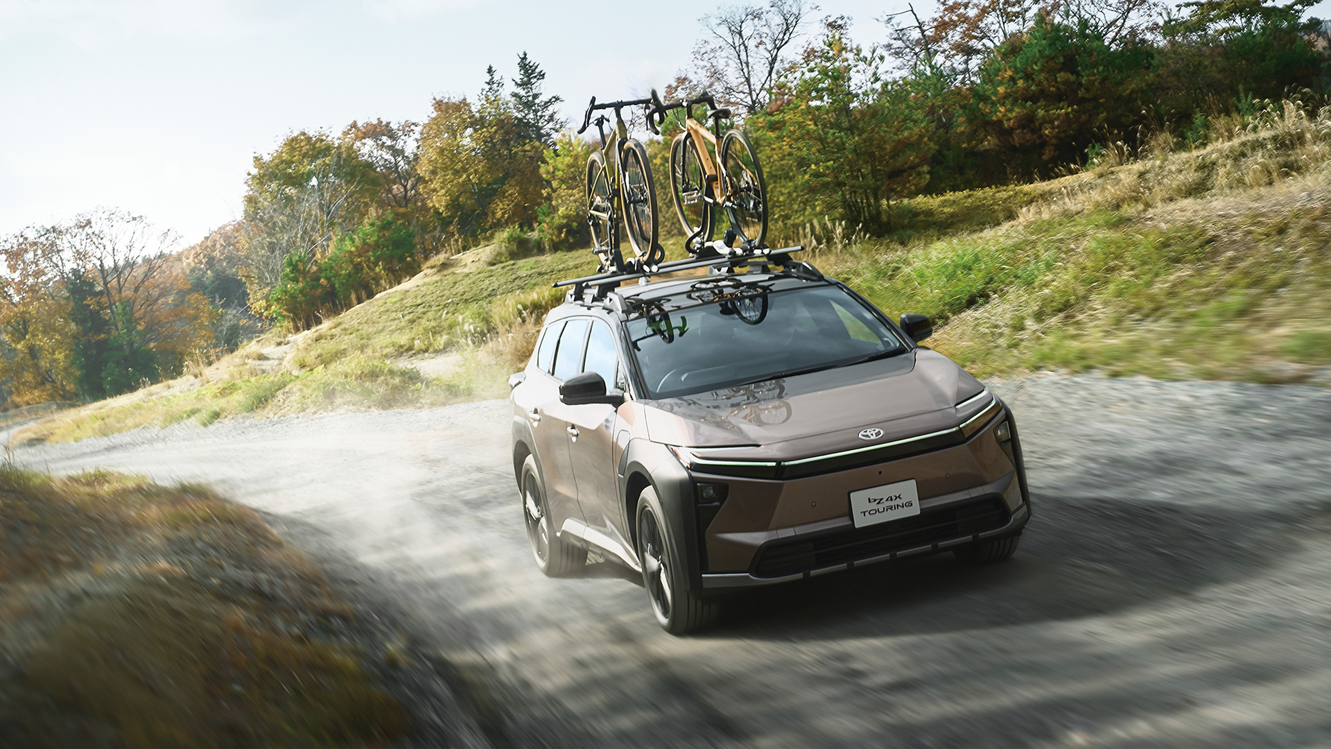 Z（4WD）（クリスタルブラックシリカ×ブリリアントブロンズメタリック）＜オプション装着車＞