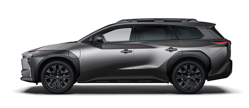 トヨタ、新型バッテリEV「bZ4Xツーリング」 FFが575万円、4WDが640万円