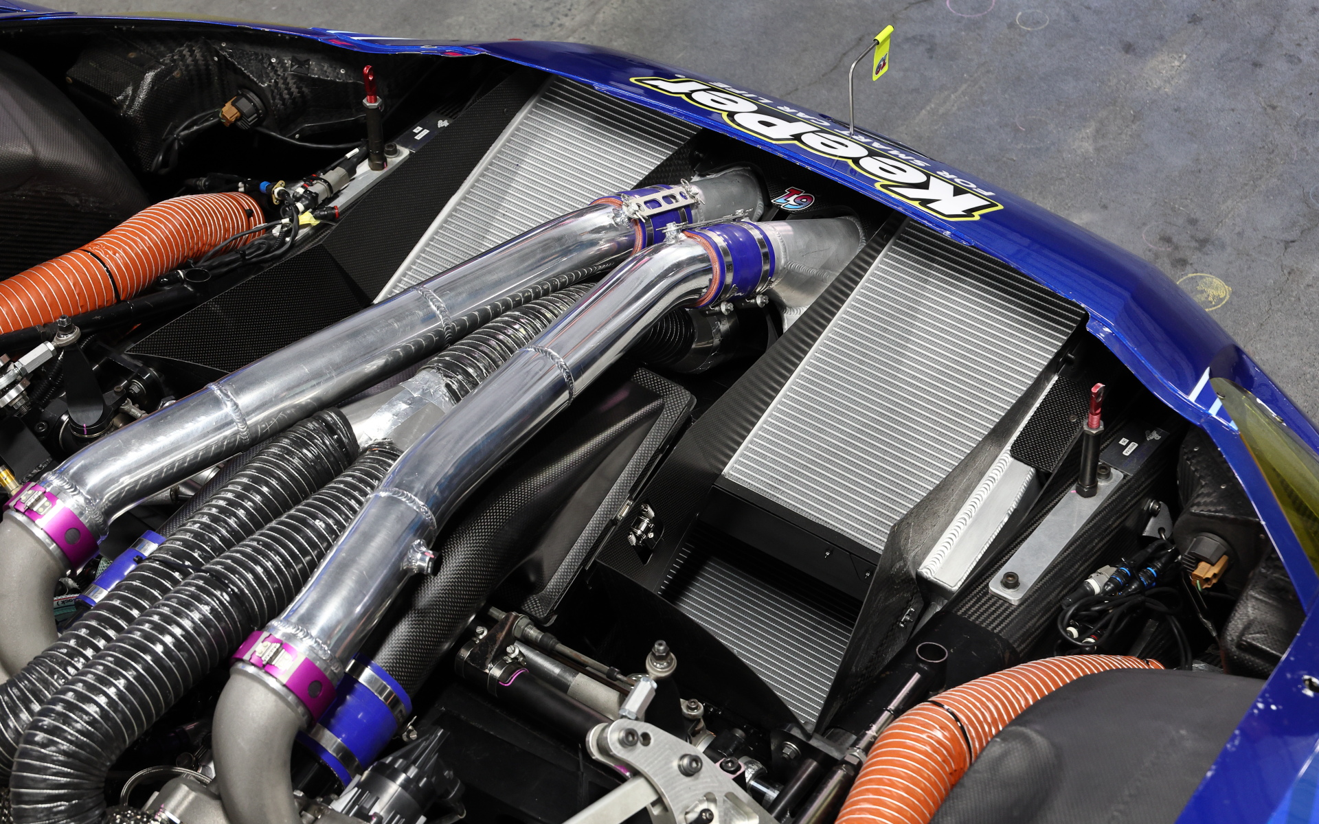 左右の独立したインタークーラー