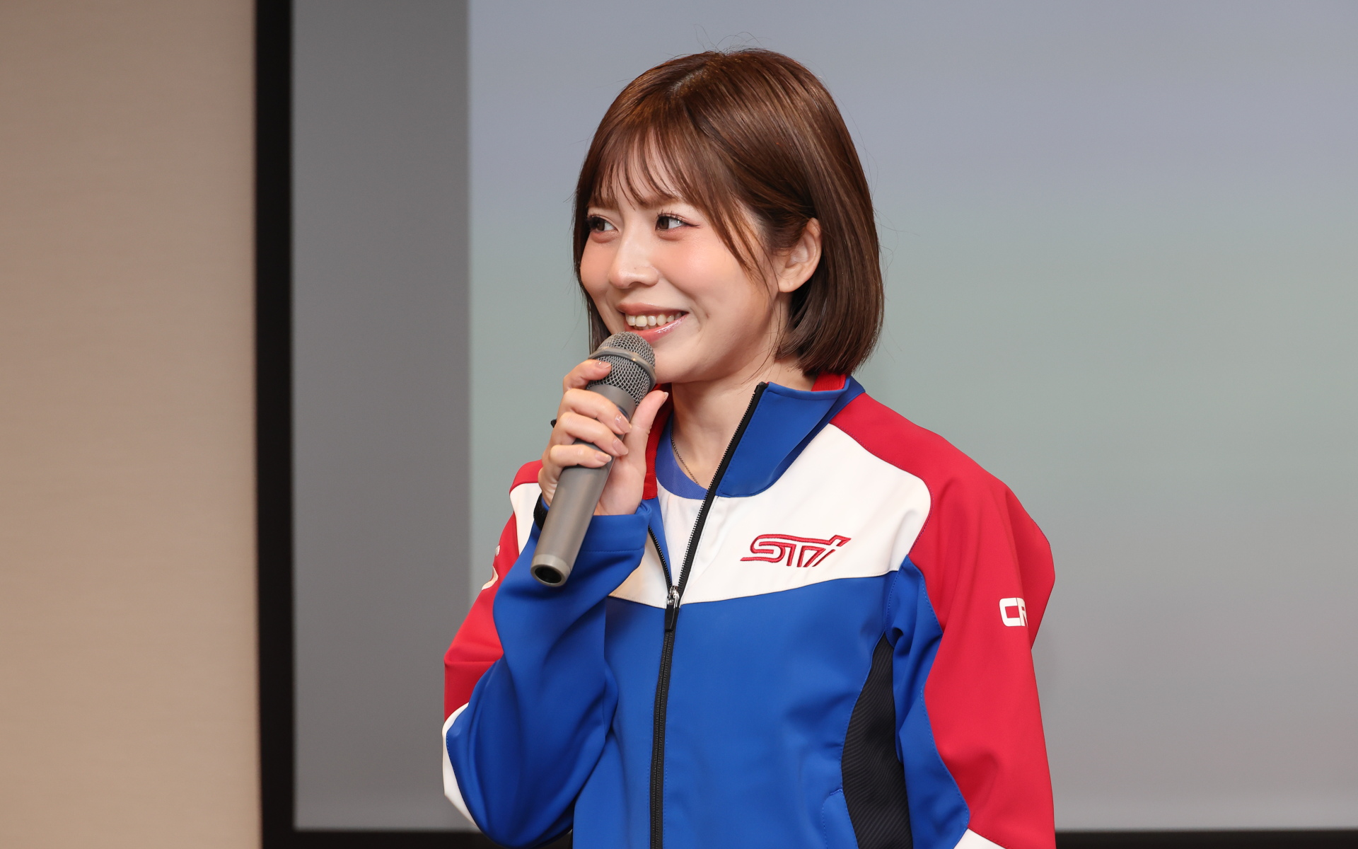 SUBARU/STIモータースポーツアンバサダー 須藤セリナさん