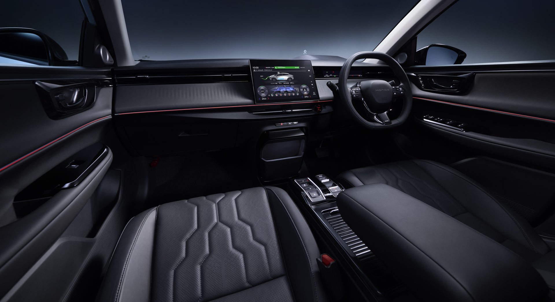 前席間のウォークスルーを可能にした