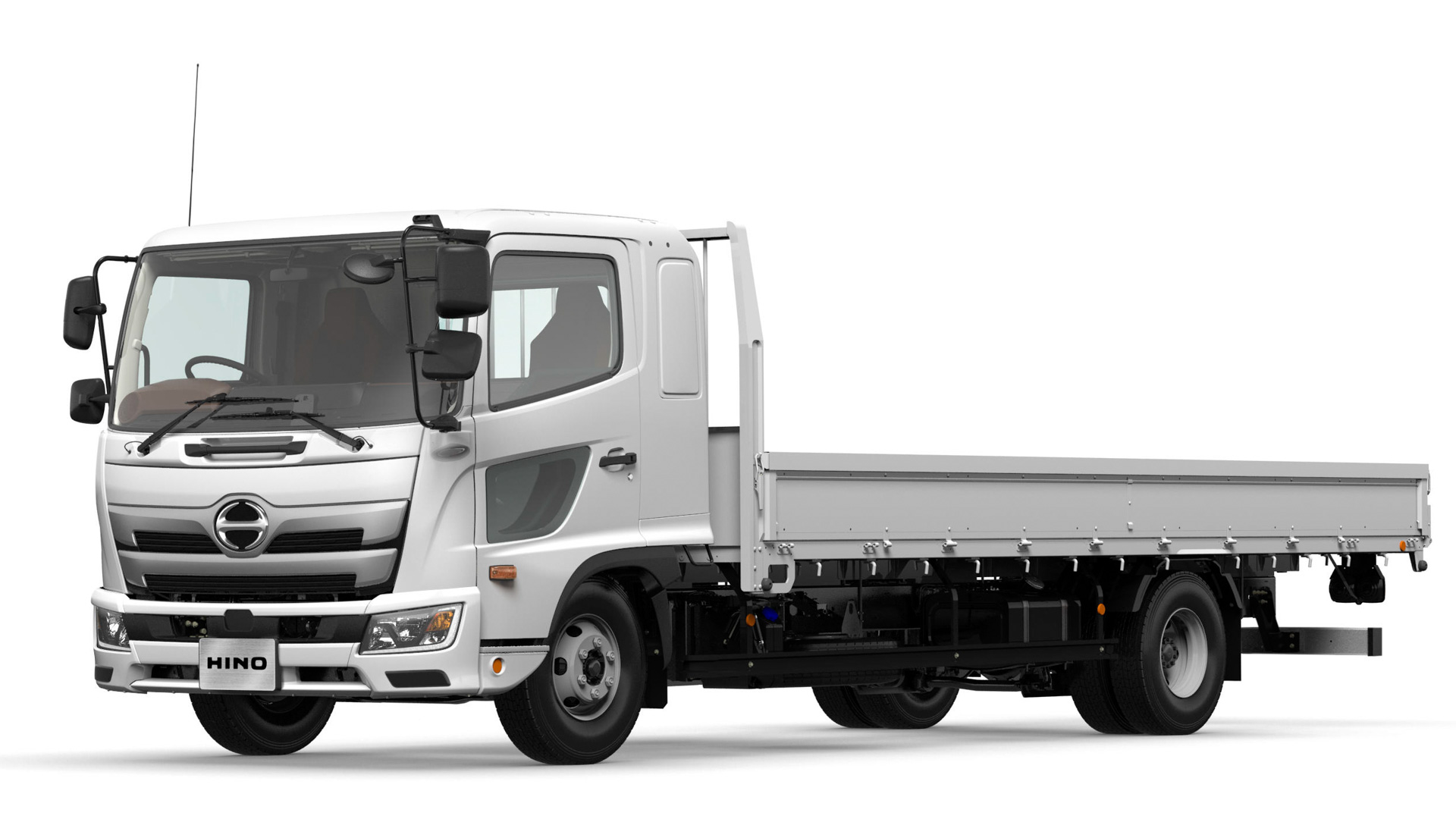 写真は日野の中型トラック「レンジャー」