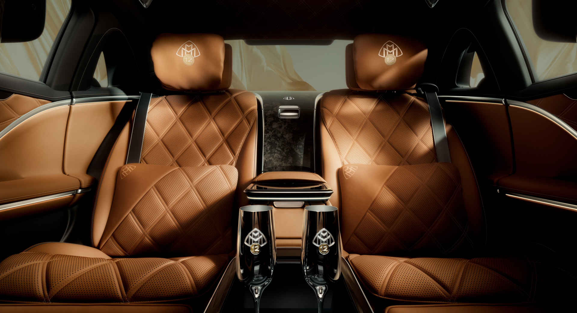 マイバッハ S 680 V12エディションの後席