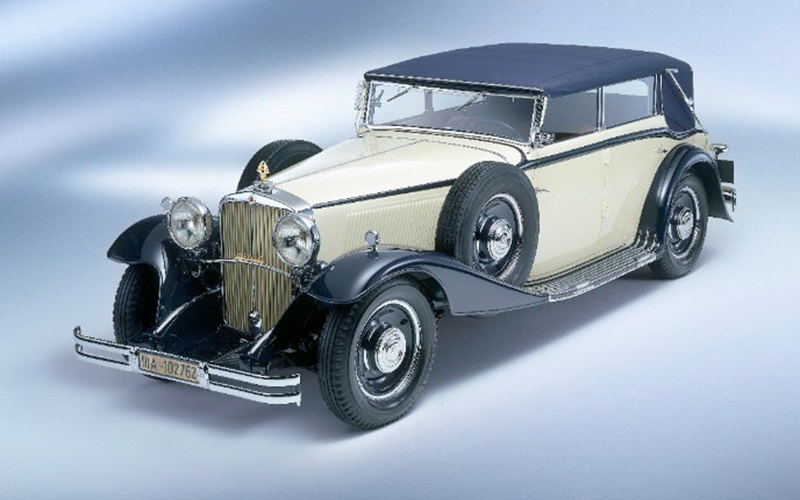The Maybach DS 8 Zeppelin four-door convertible（1932年モデル）