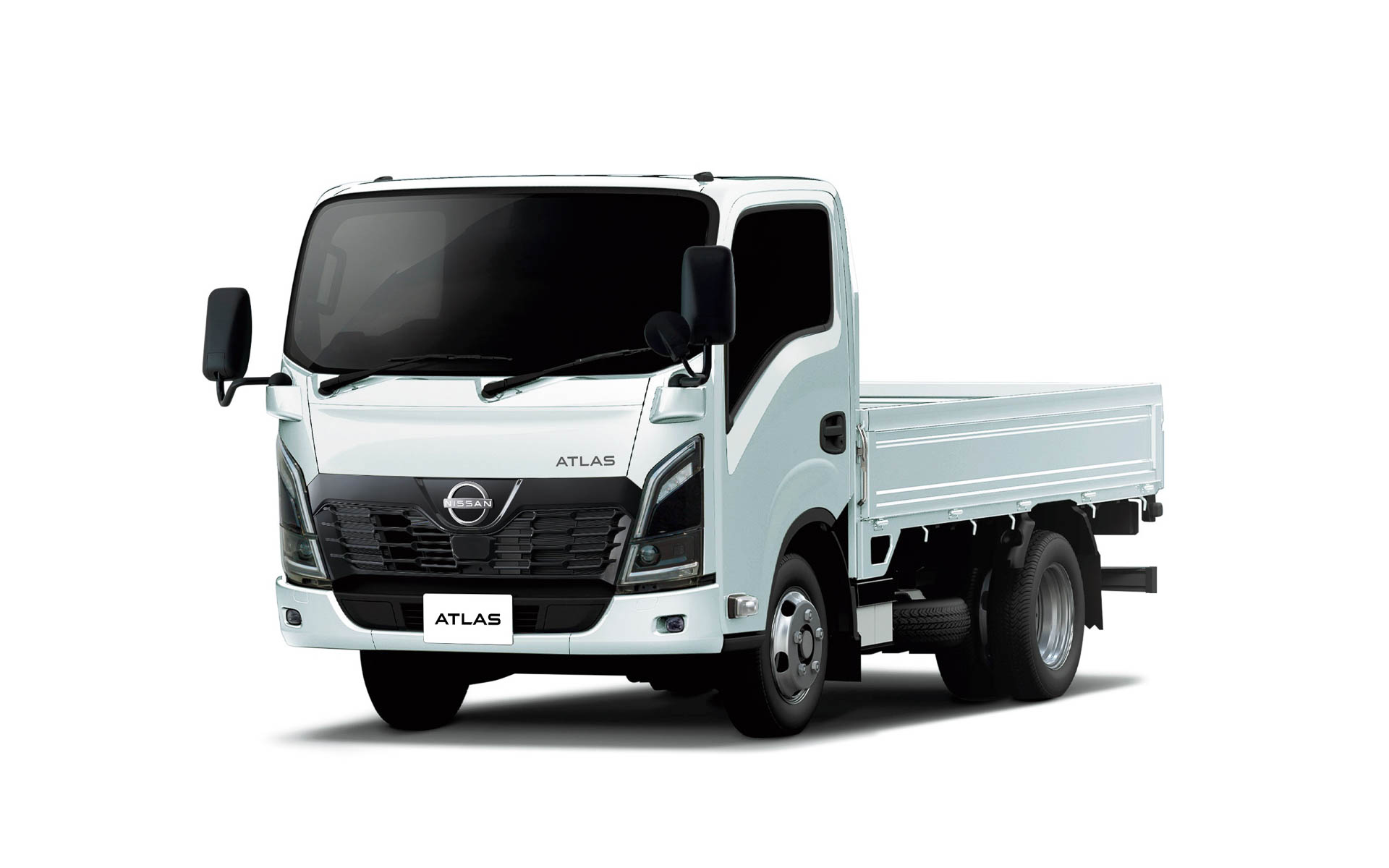 アトラス 4WDモデルをフルモデルチェンジ。内外装を刷新し、新しいキャブを採用