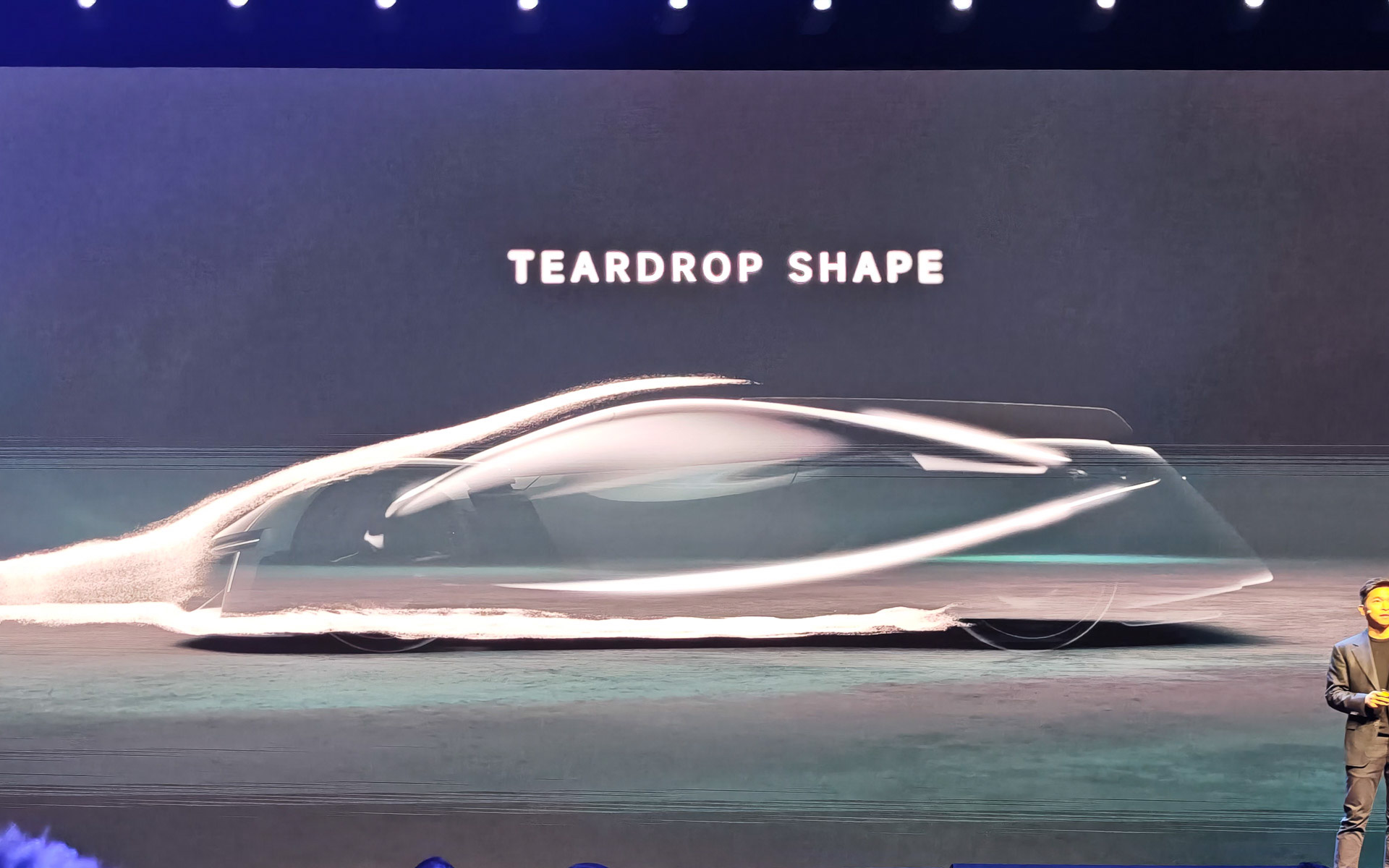 空力を考慮したデザインになっている