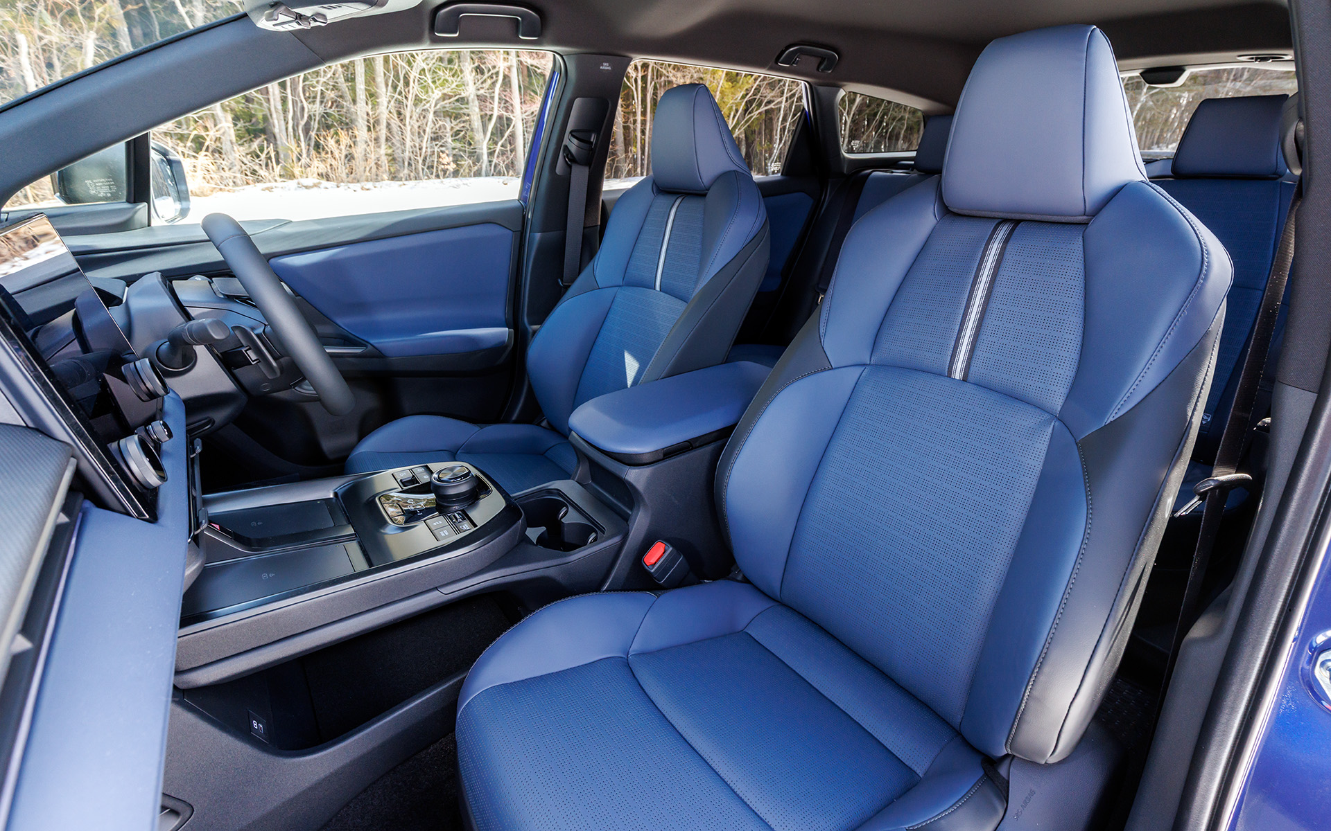 明るいブルー基調のシート