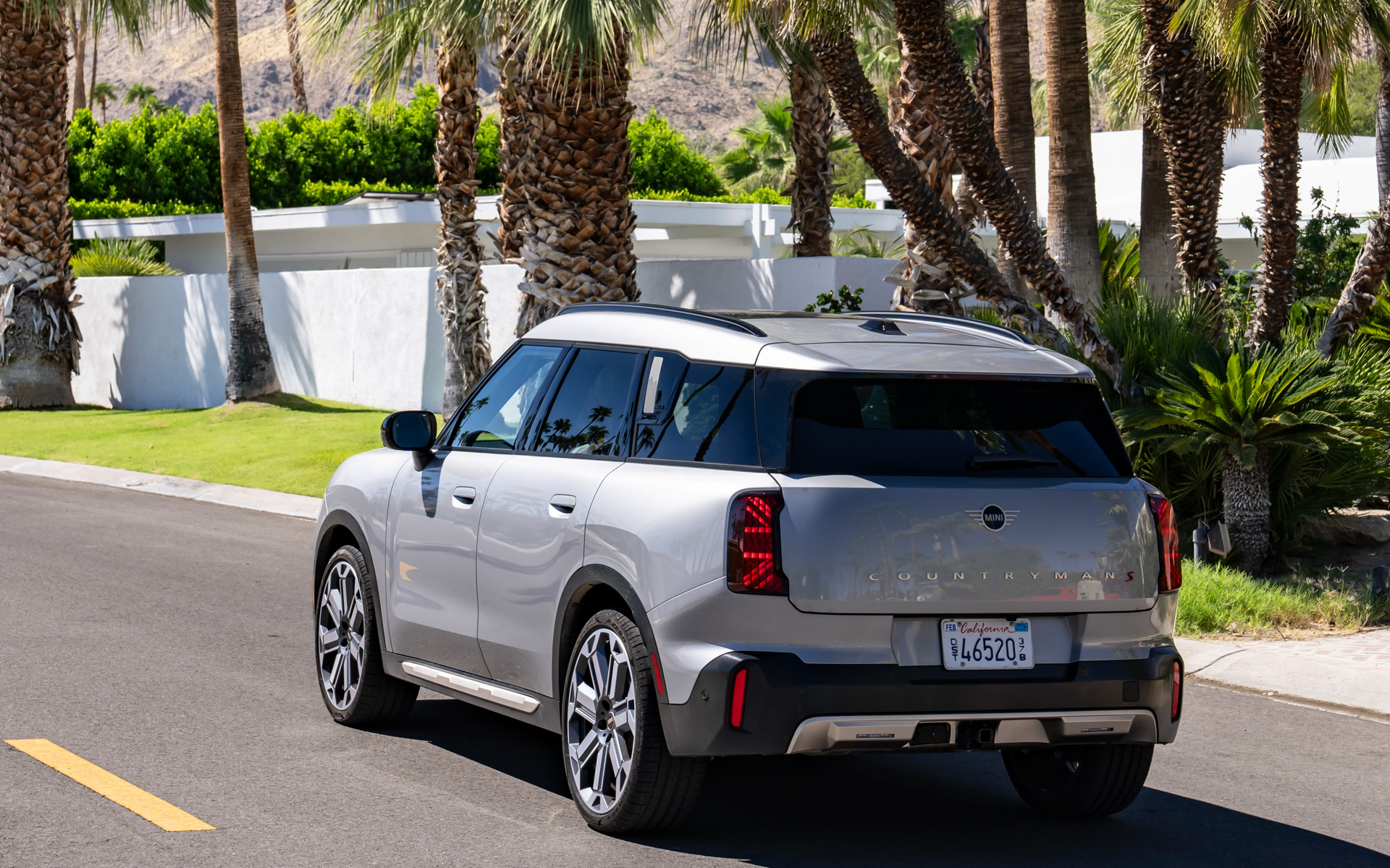 MINI「カントリーマン」