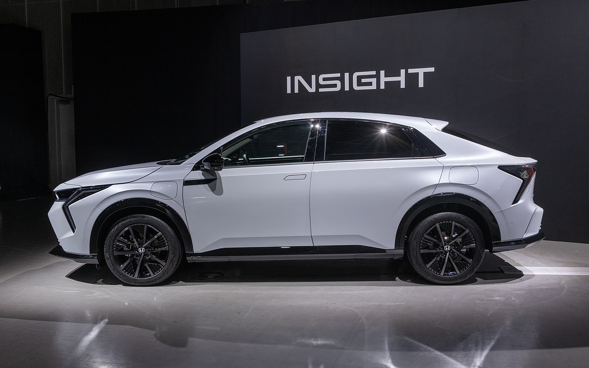 クロスオーバーSUVカテゴリーとなる