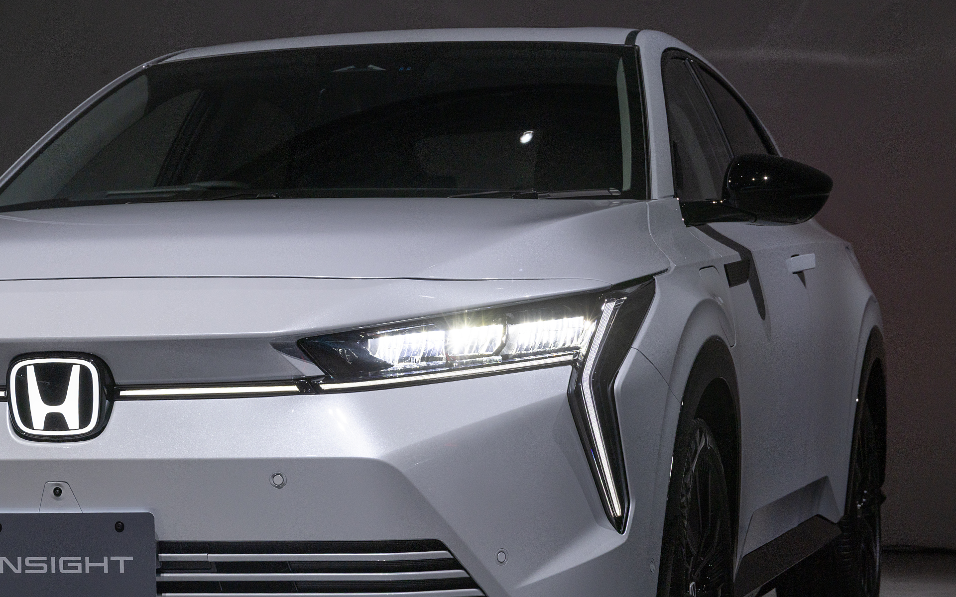 ハイビーム点灯