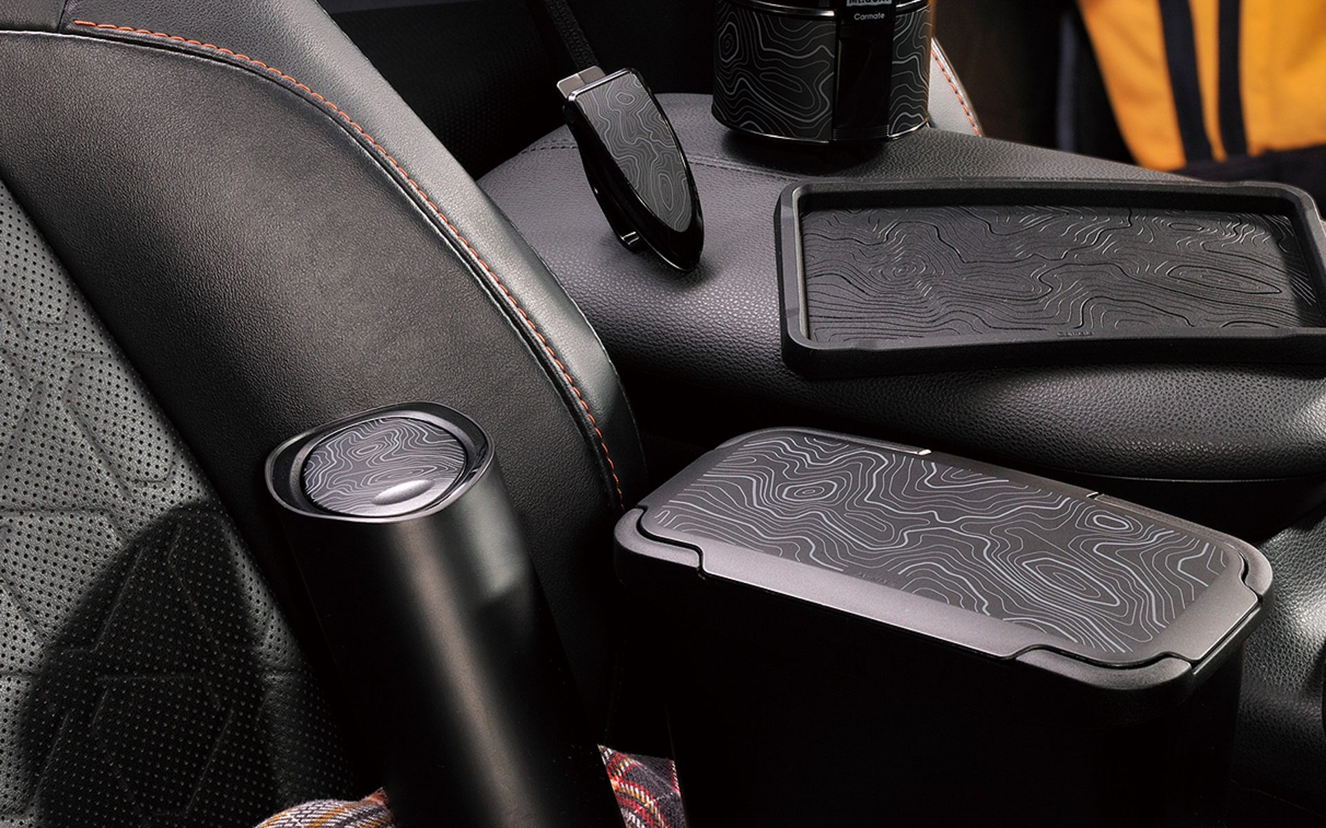 カーメイトが北アルプス白馬三山の等高線柄を採用した新シリーズ「マウントゴート」をスタートさせた