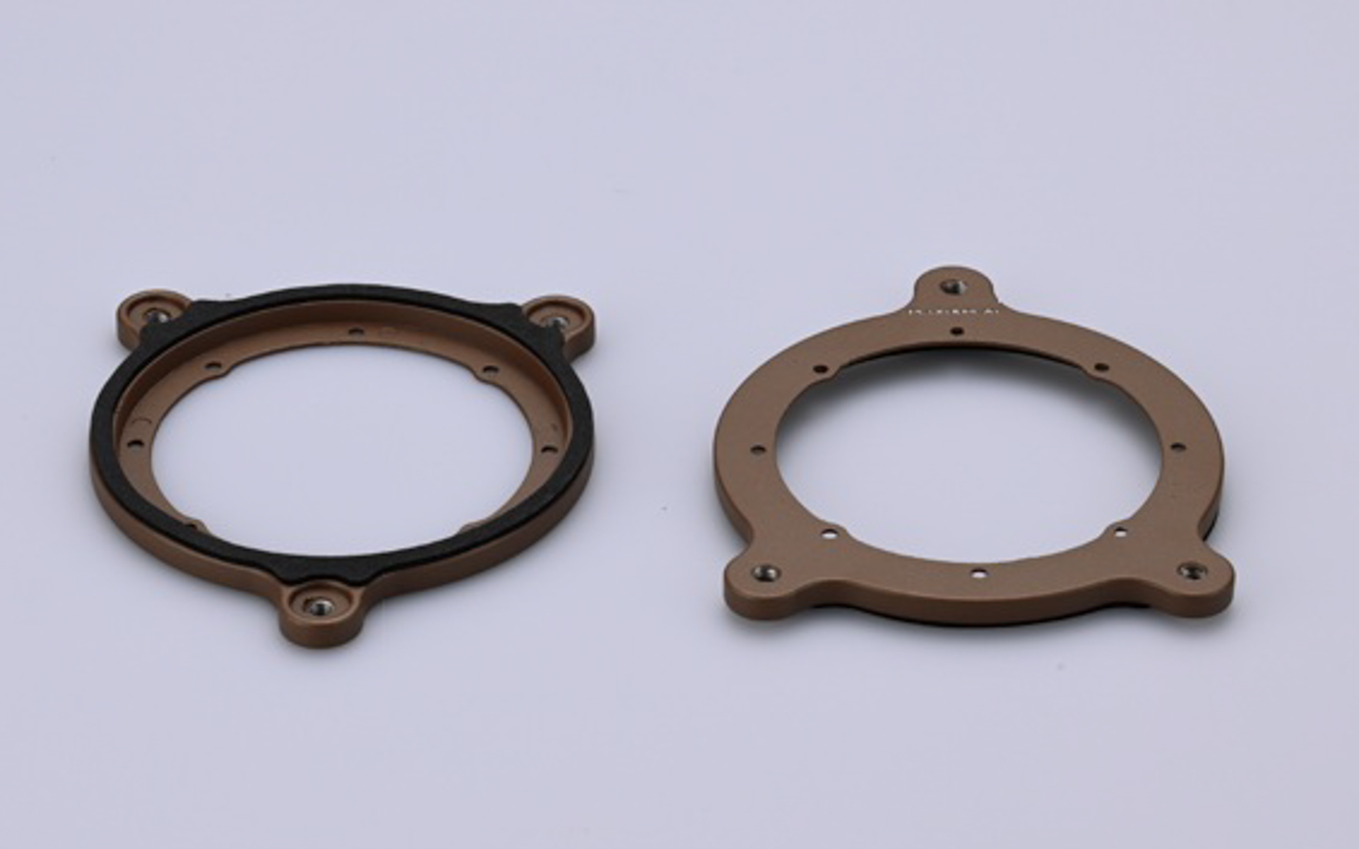 ミッドレンジスピーカー部用バッフルボード