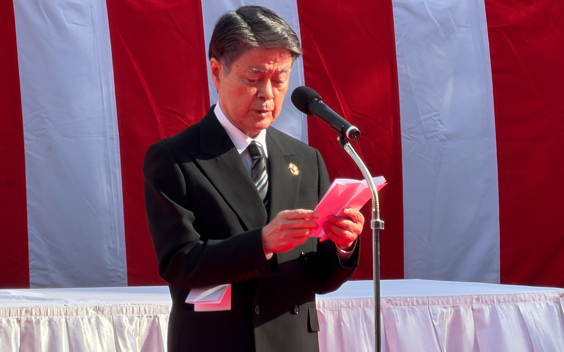 豊田市代表としてあいさつを行なう太田稔彦 豊田市長