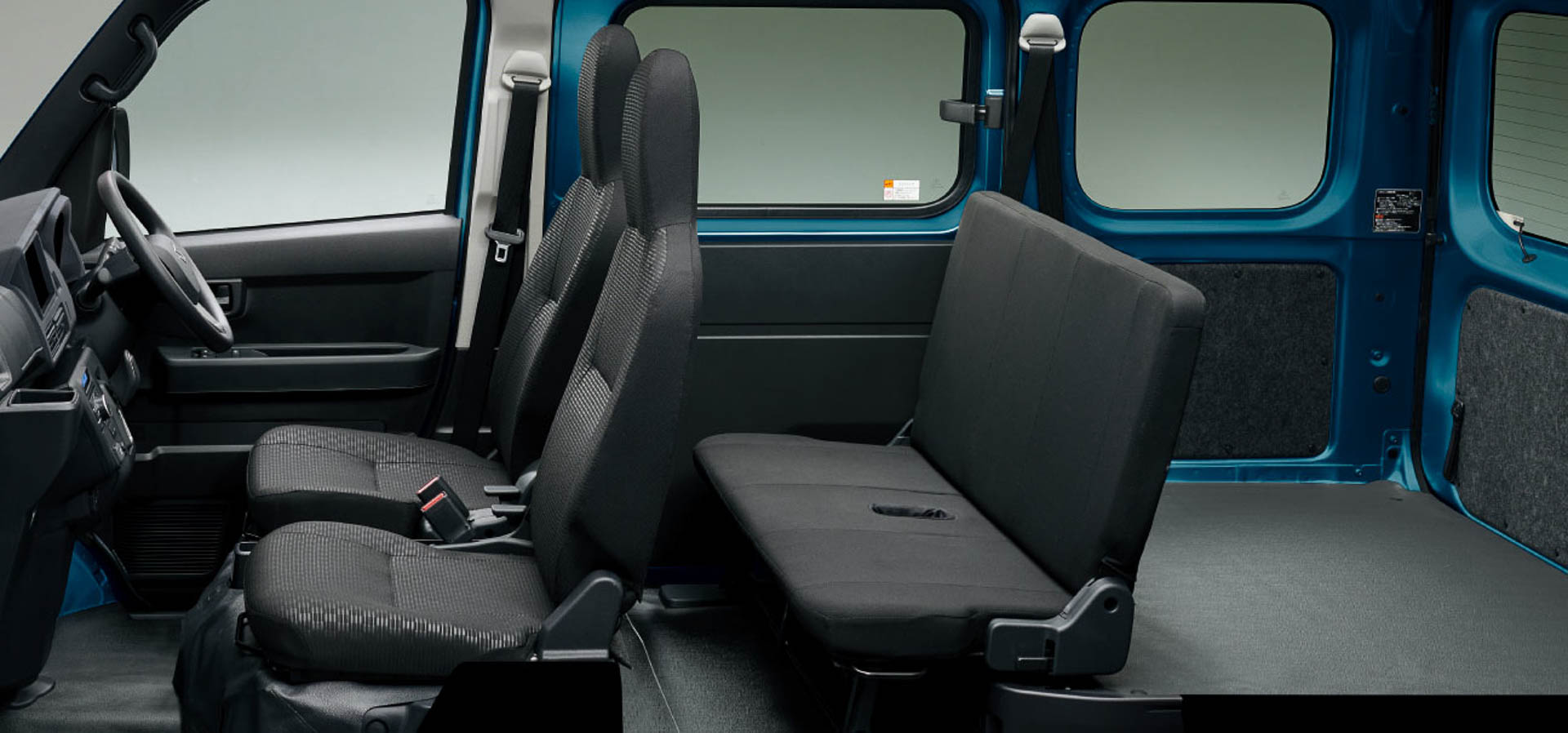 4シーターのシート