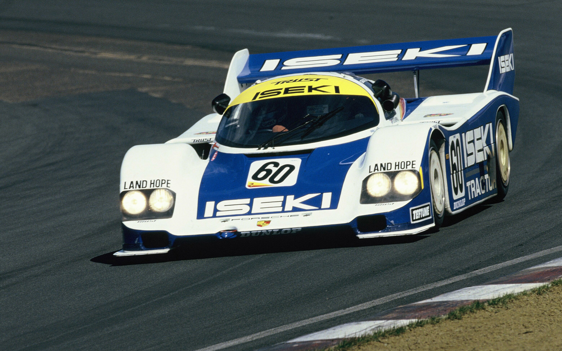 1984年の全日本耐久選手権で活躍したTRUST ISEKIポルシェ956