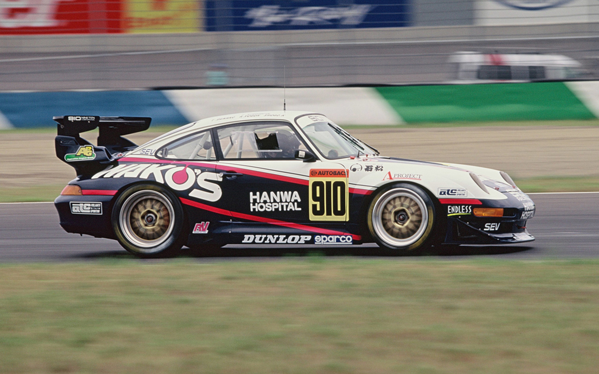 ナインテン・ポルシェ993RSR