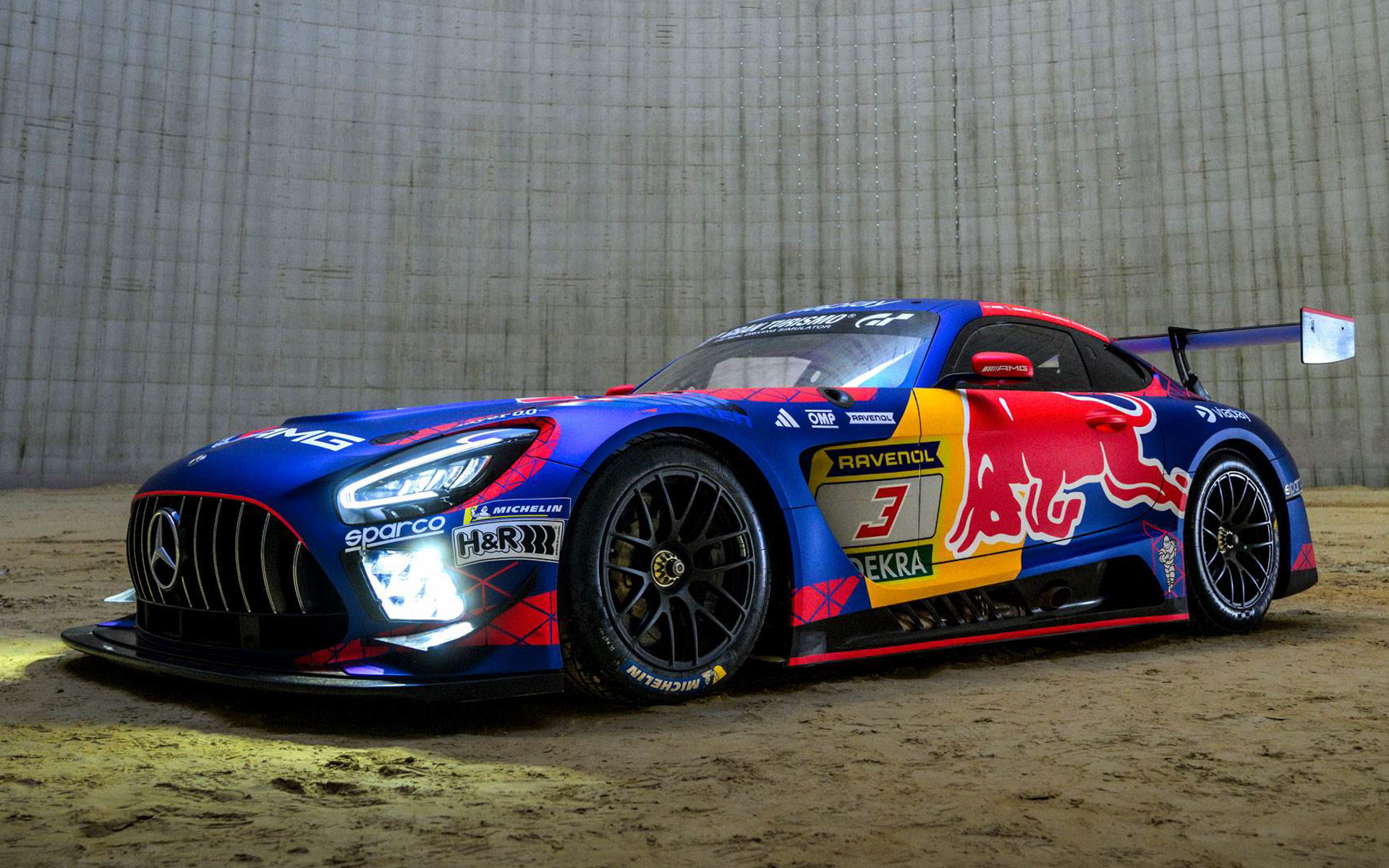 参戦マシンの「メルセデスAMG GT3」