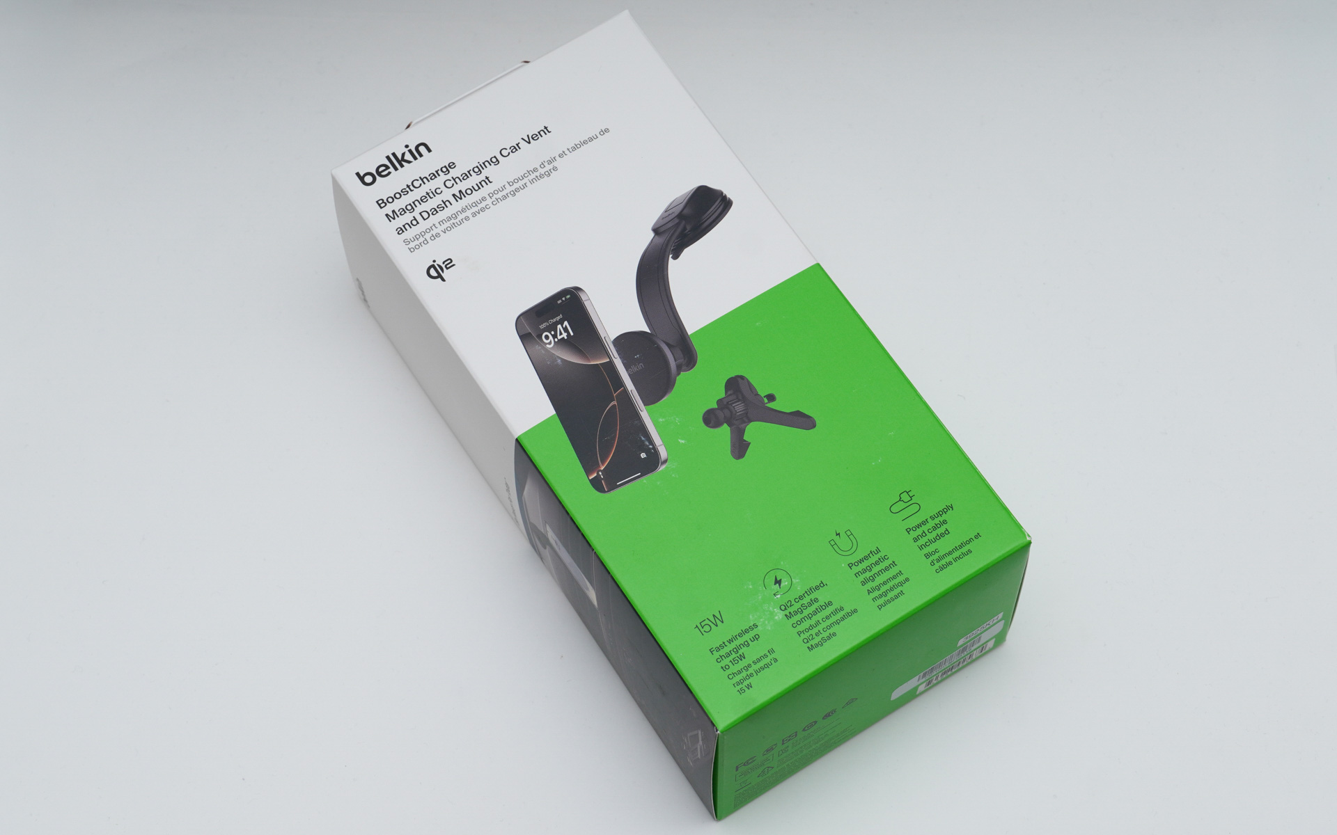 BoostCharge マグネット式車載ワイヤレス充電器（吹き出し口およびダッシュボード設置）