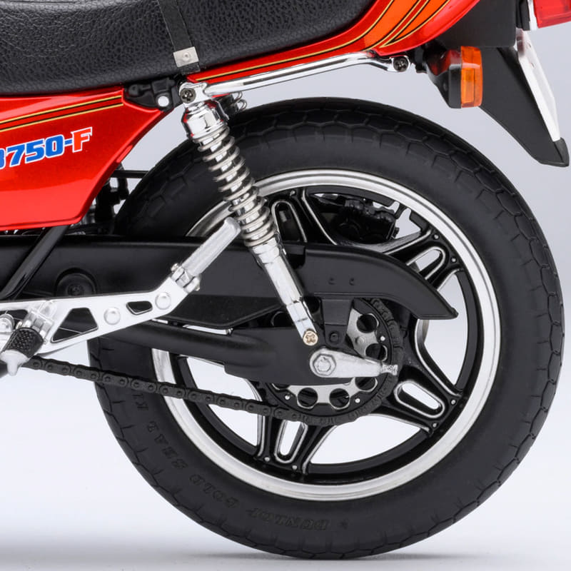 キャムショップ、バイク漫画「バリバリ伝説」の巨摩郡が乗るホンダ