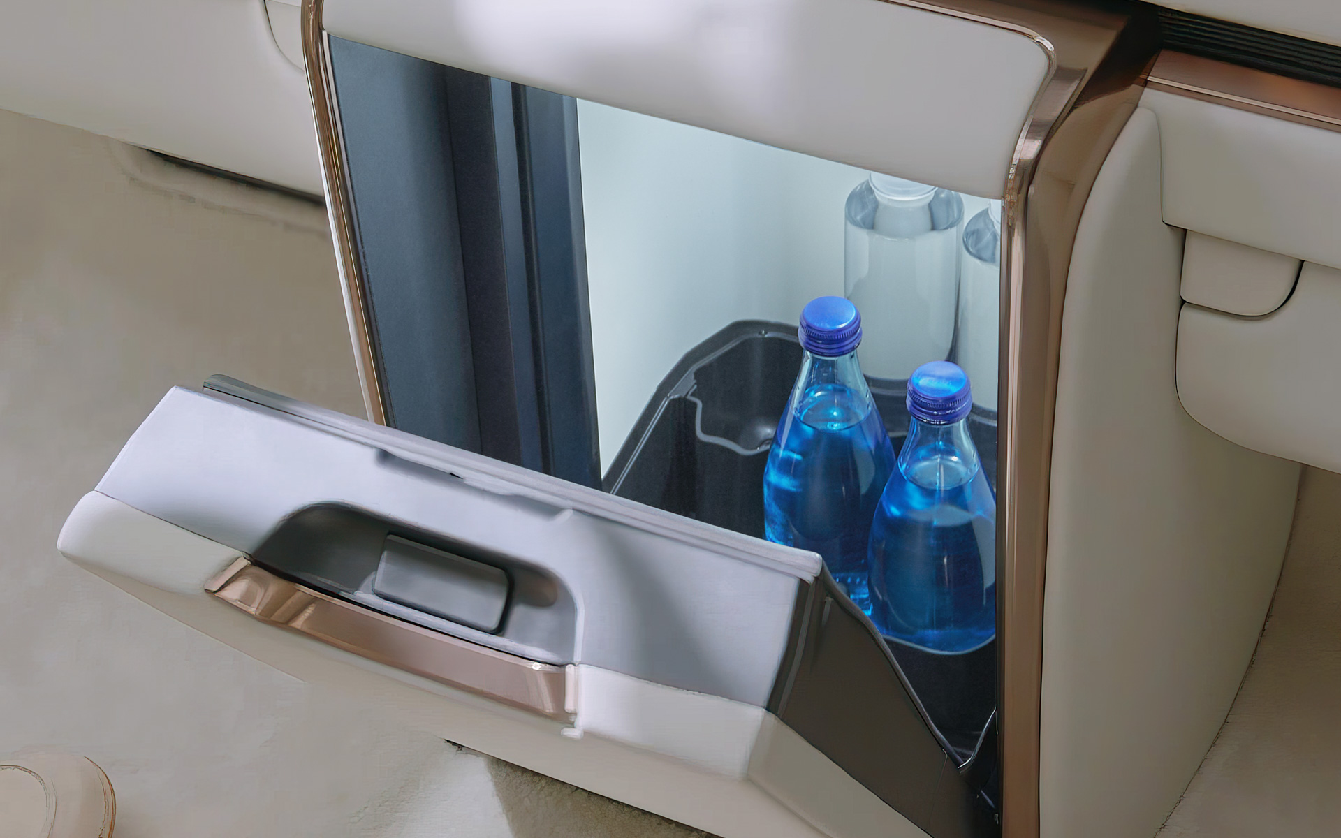 冷蔵庫（ホルダー付）