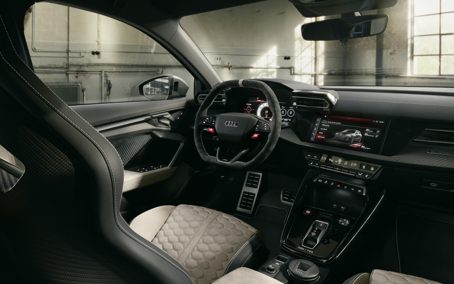 RS 3 コンペティション リミテッドの内装