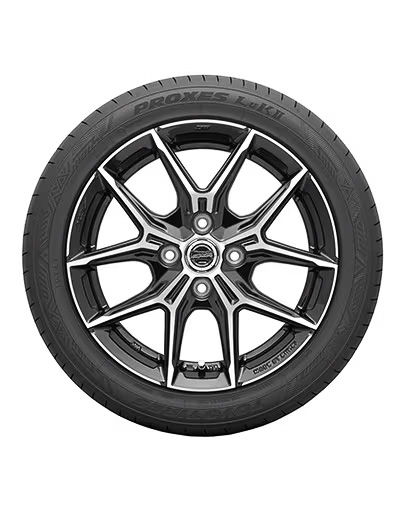 サイドウォールに「水面の輝きの反射」をモチーフとした立体突起デザインを施して高級感を演出