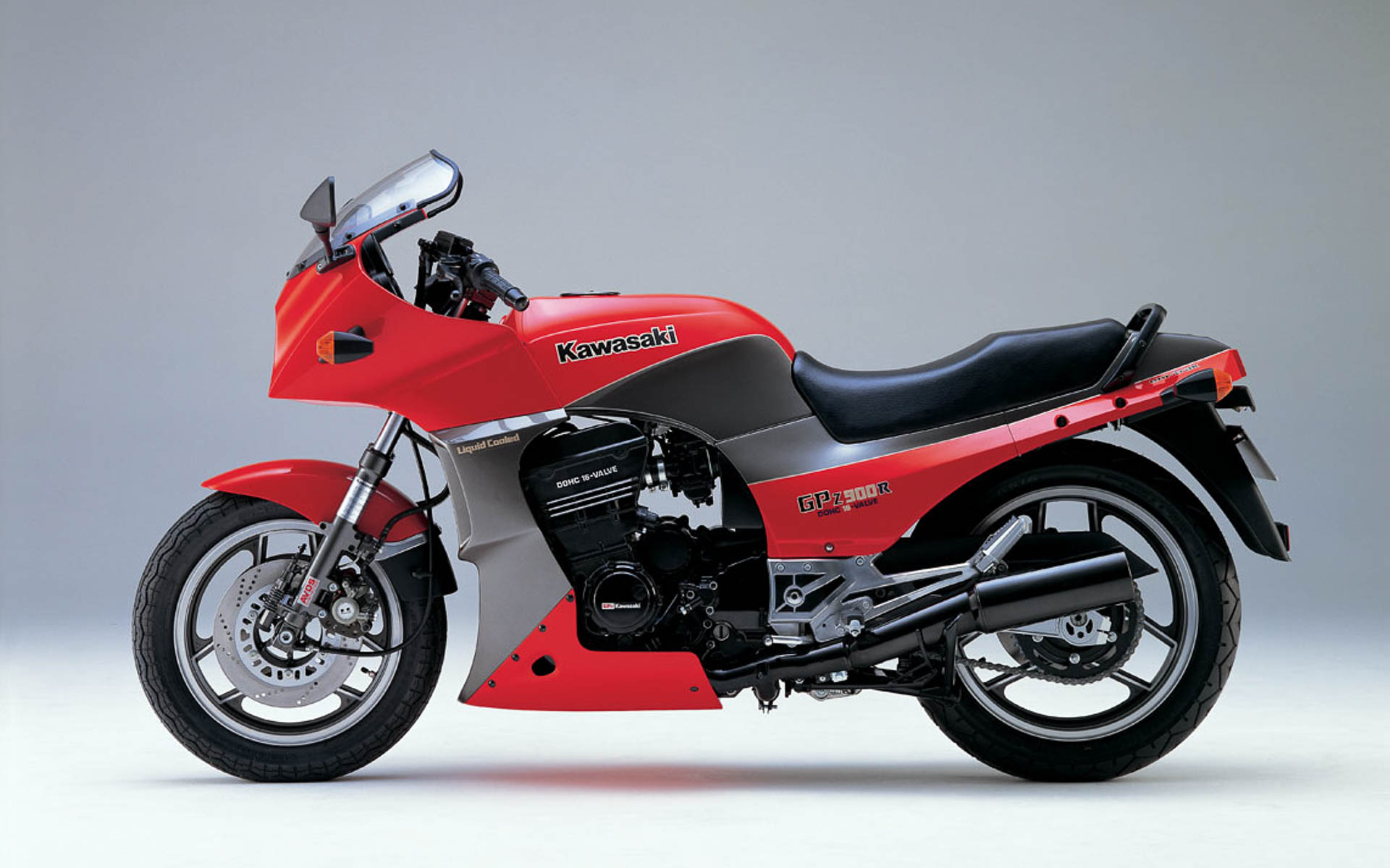 カワサキ GPZ900R（北米モデル名：Ninja/1984年）