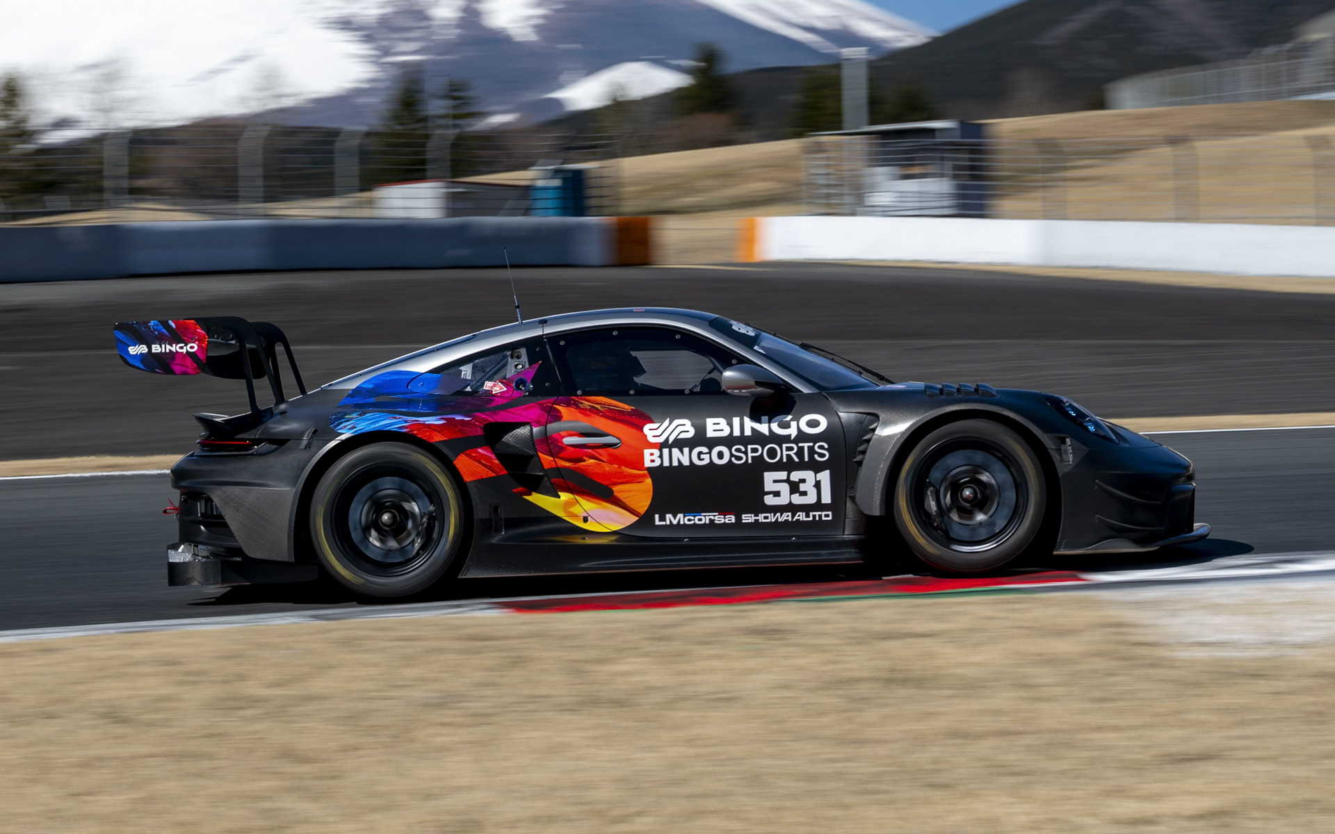 BINGO RACING with LM corsa PORSHE 911 GT3 R EVO