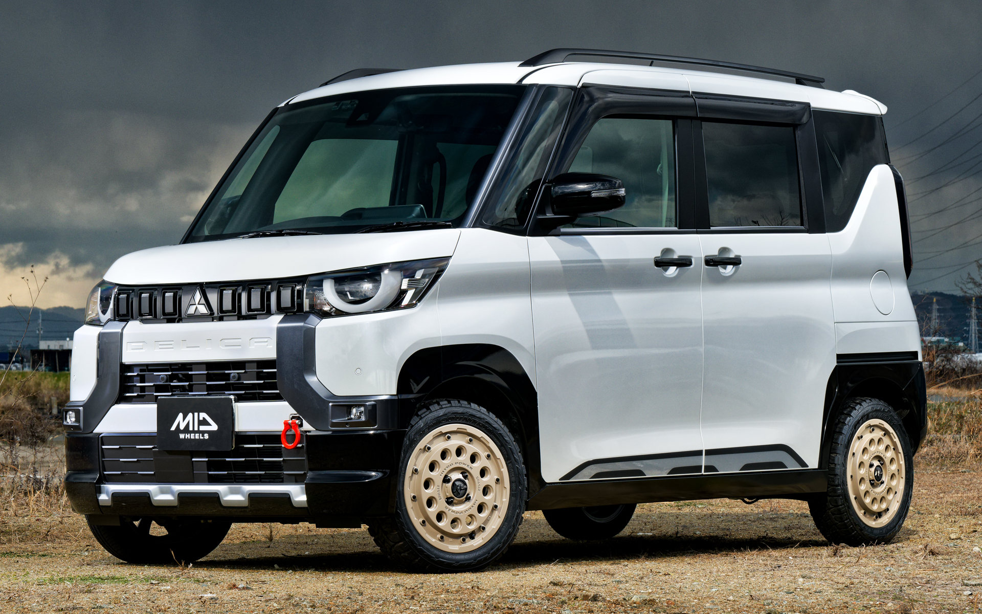 H12 SHOTGUN TACTICAL EDITION×三菱自動車「デリカミニ」装着イメージ