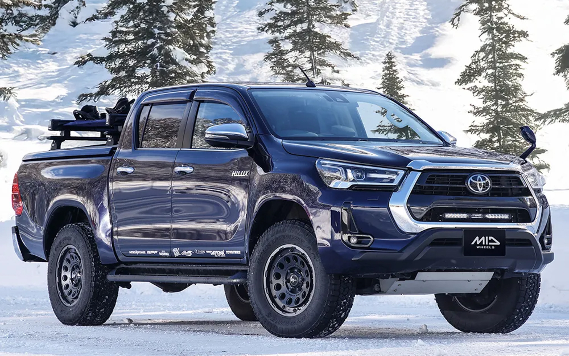 H12 SHOTGUN（従来色ブラッククリア/マシニング）×トヨタ「ハイラックス」装着イメージ