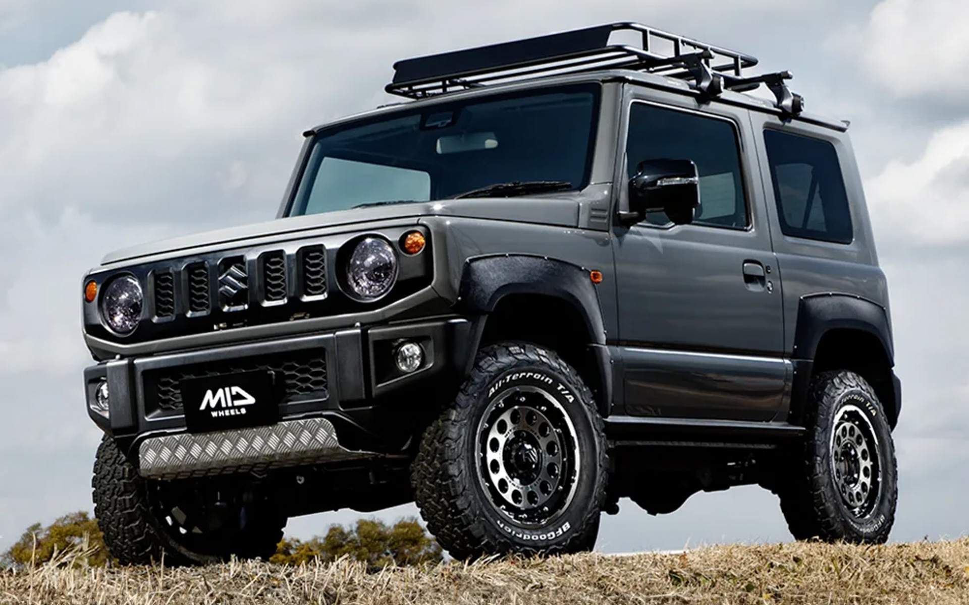 H12 SHOTGUN（従来色ブラッククリア/マシニング）×スズキ「ジムニー」装着イメージ