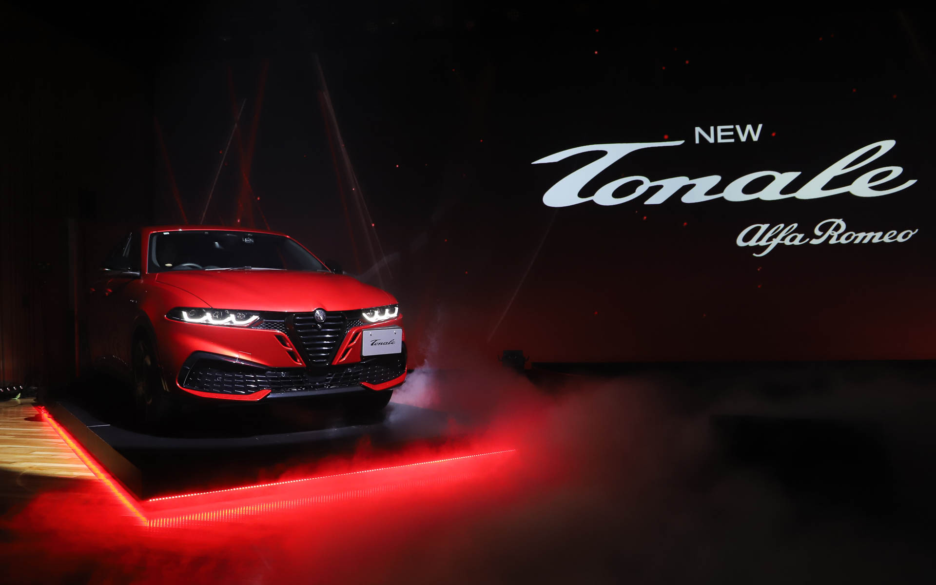 ボディカラーの「ブレラ レッド」は、ジュニアでも人気のある鮮やかな赤色