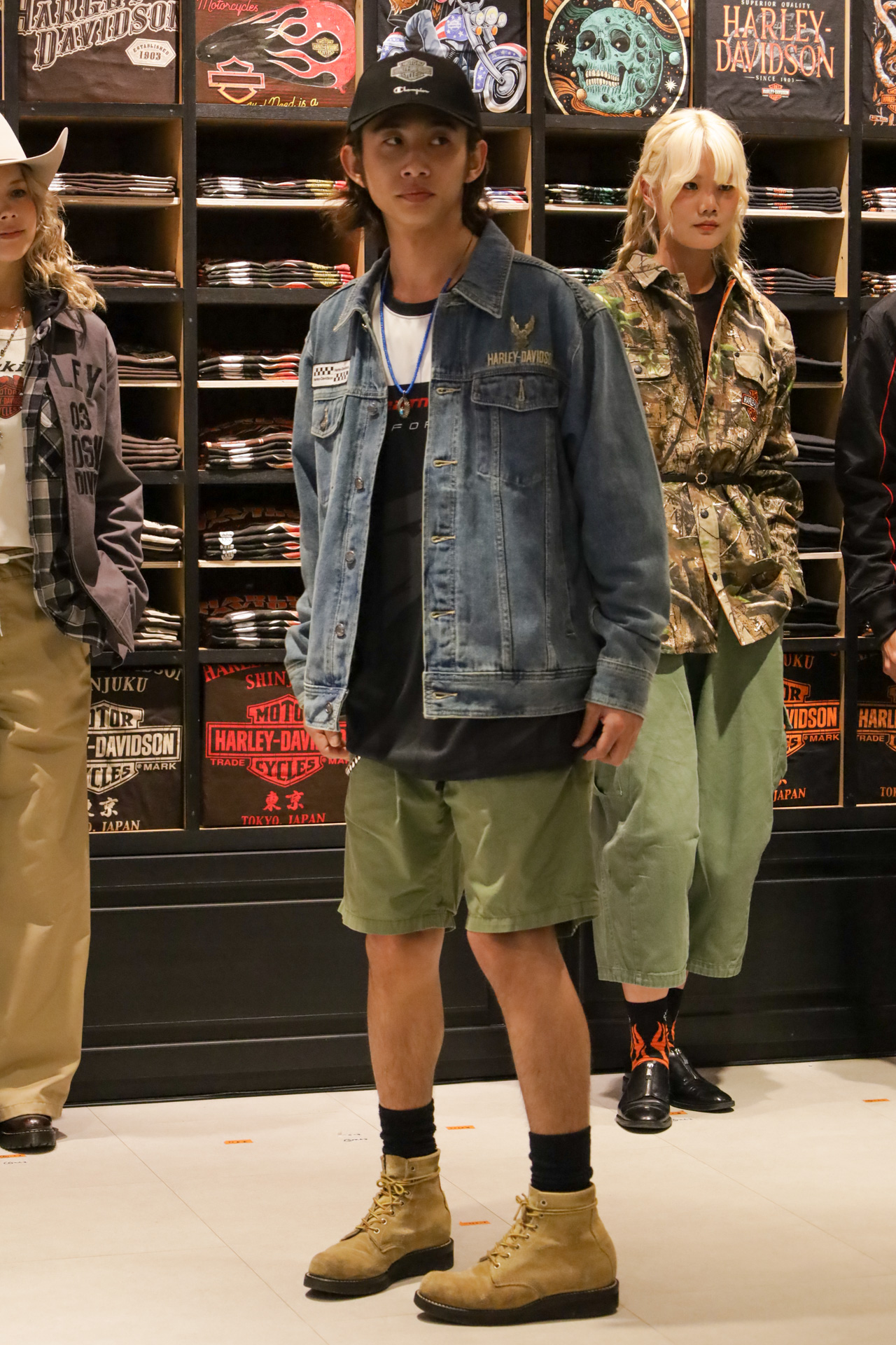 5名のモデルがコーディネート例を披露